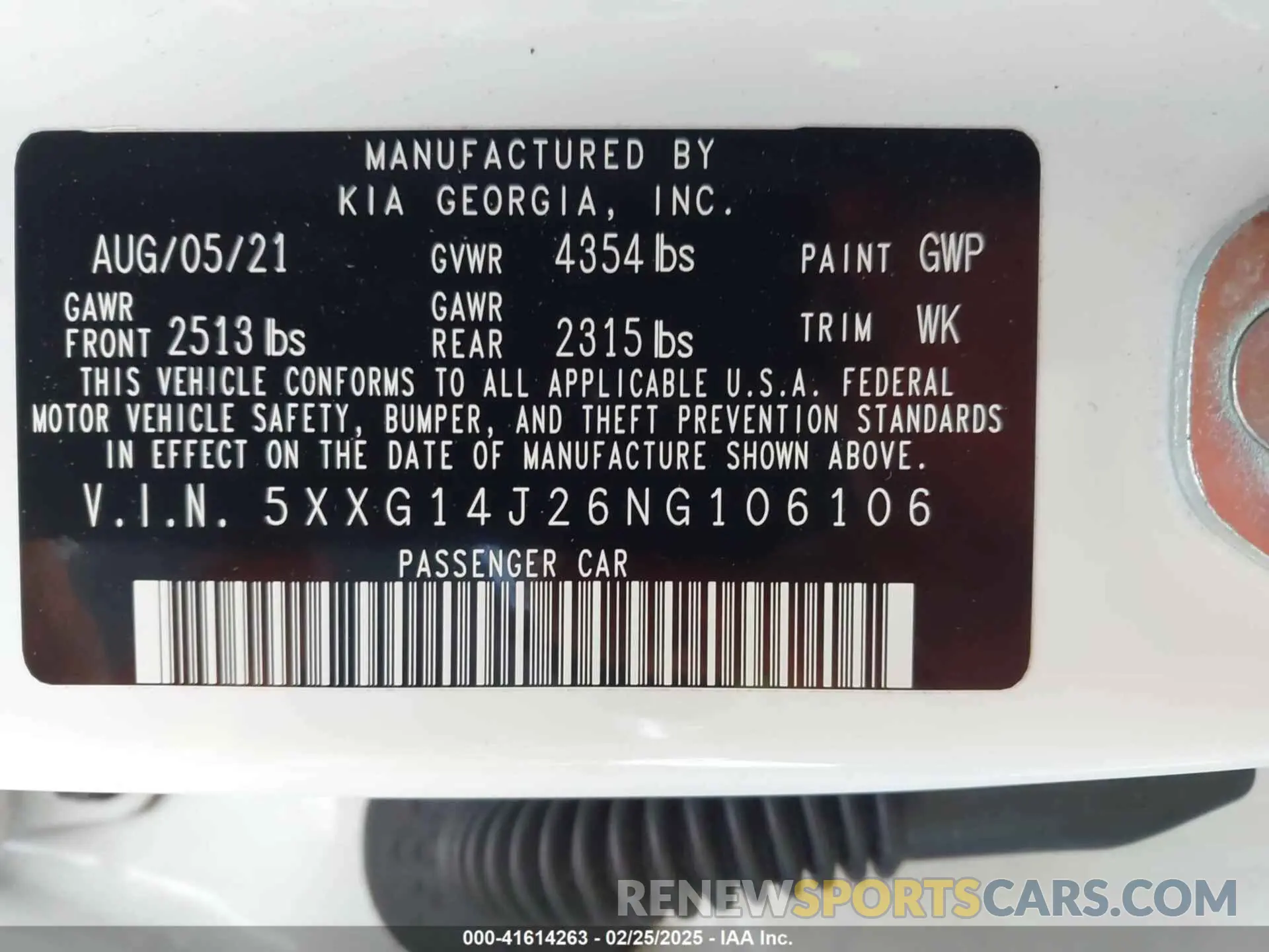9 Photograph of a damaged car 5XXG14J26NG106106 KIA K5 2022