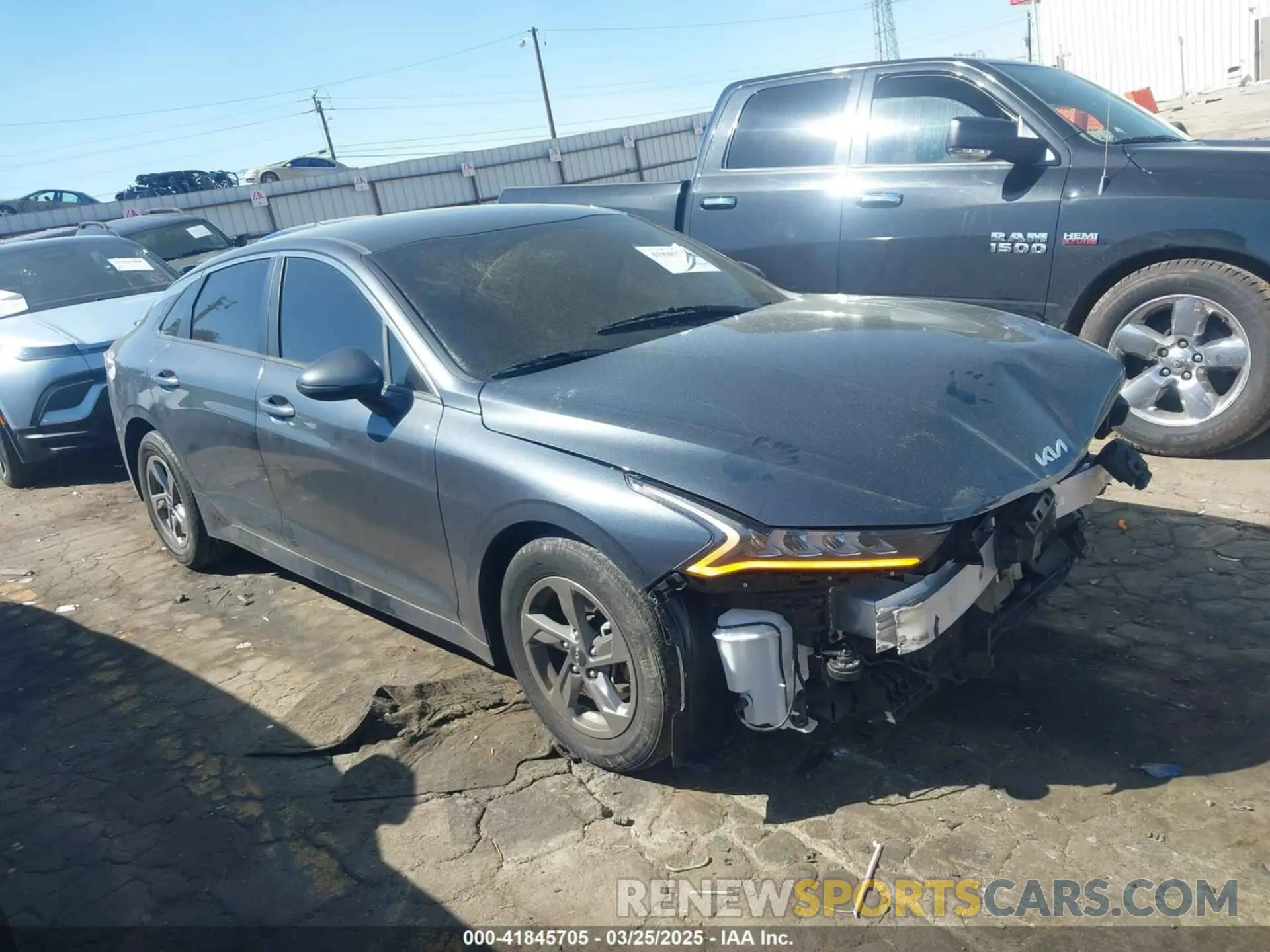 1 Photograph of a damaged car 5XXG14J26NG119907 KIA K5 2022