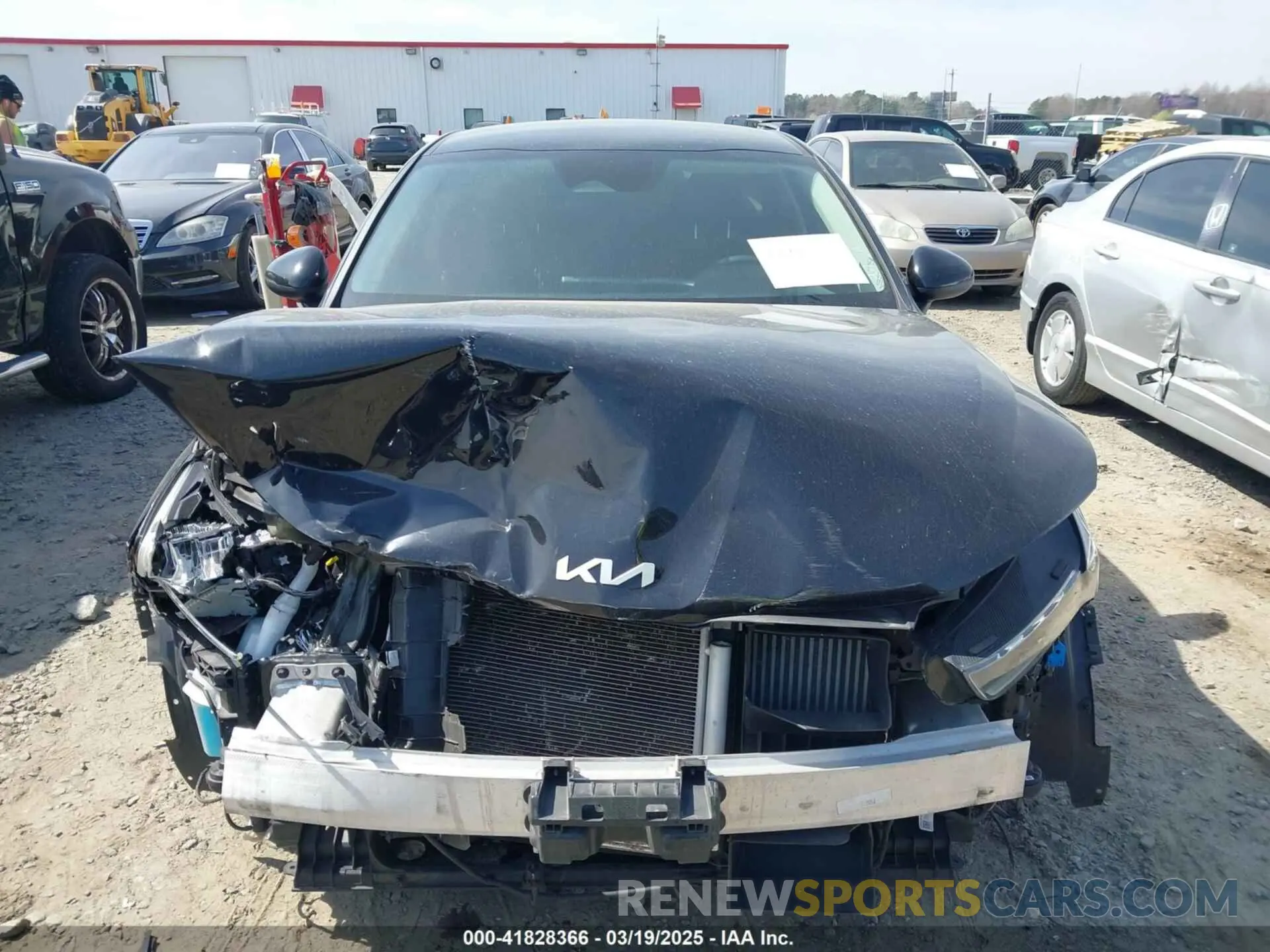 13 Photograph of a damaged car 5XXG14J26NG123276 KIA K5 2022