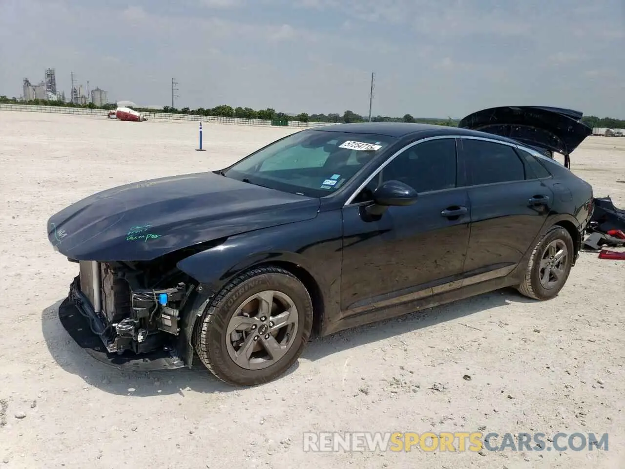 1 Photograph of a damaged car 5XXG14J27NG110844 KIA K5 2022