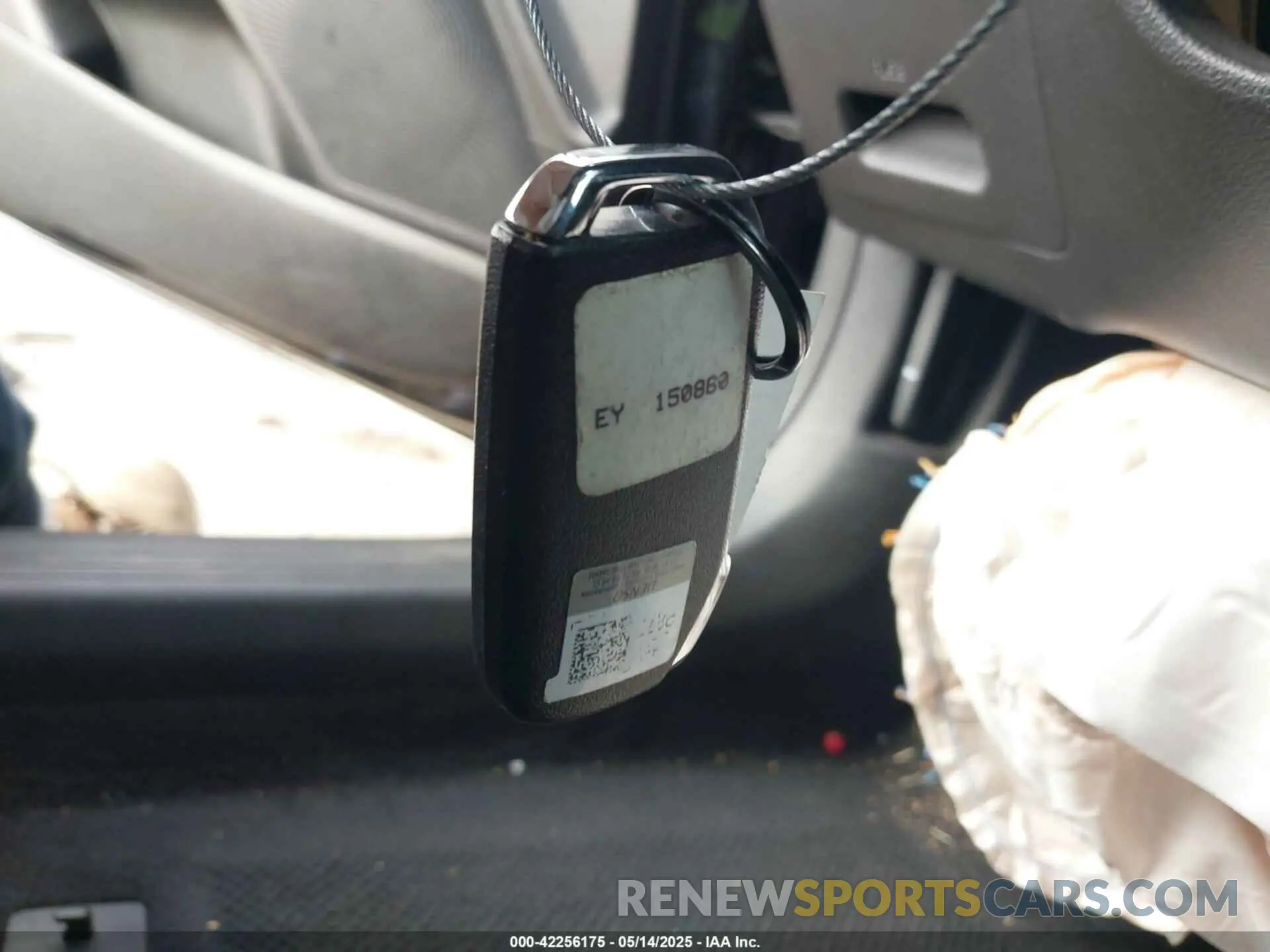 11 Photograph of a damaged car 5XXG14J27NG150860 KIA K5 2022