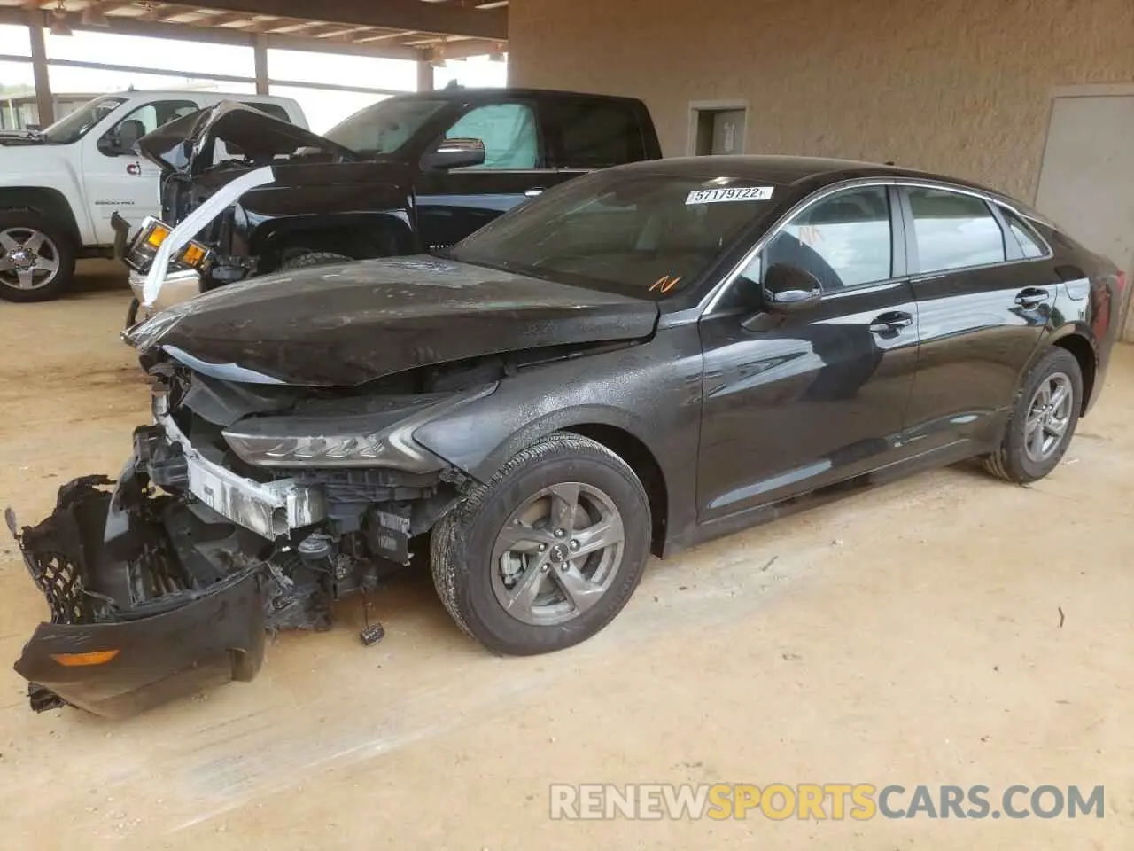 2 Photograph of a damaged car 5XXG14J28NG155226 KIA K5 2022