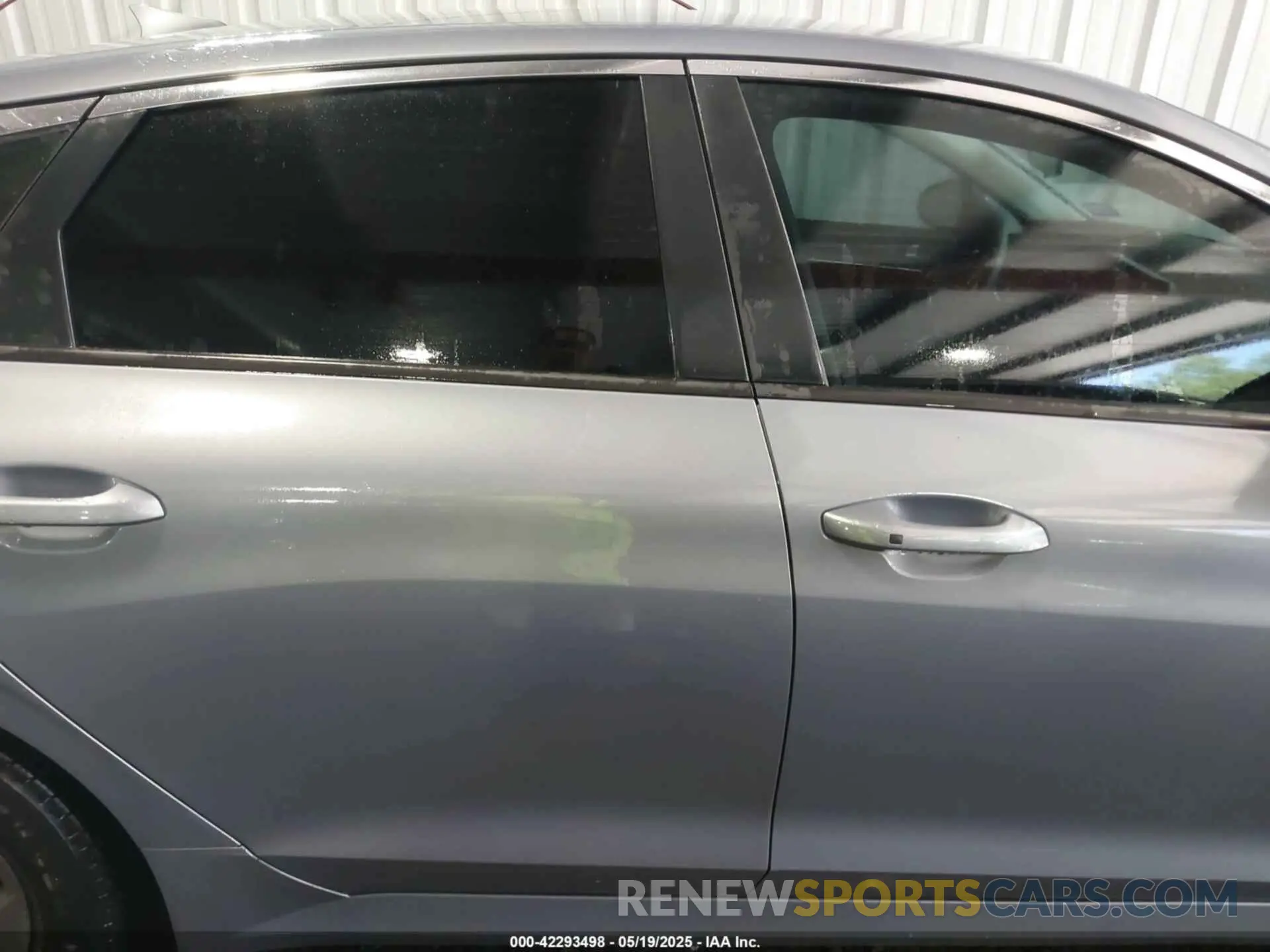 13 Photograph of a damaged car 5XXG14J29NG089592 KIA K5 2022