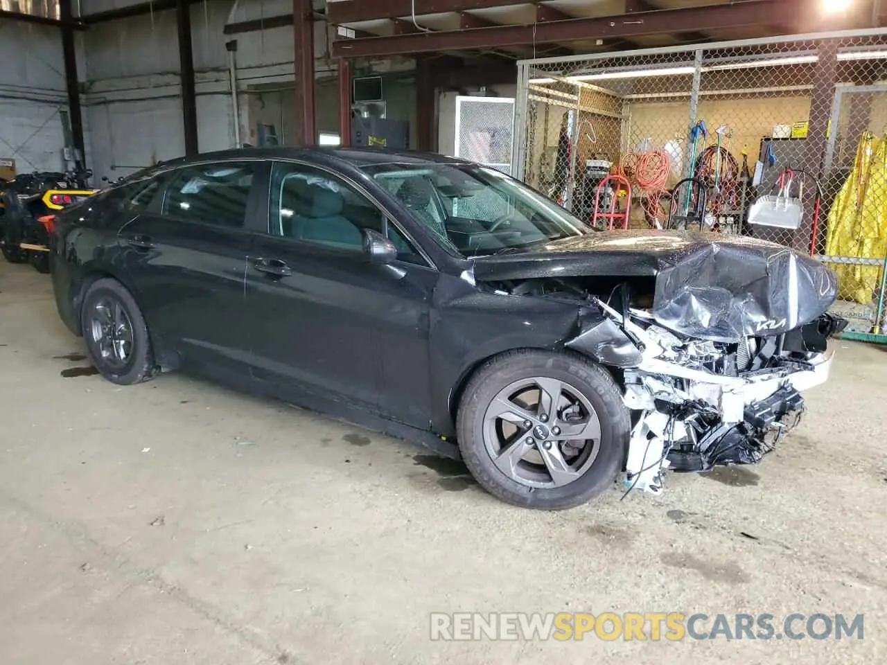 4 Photograph of a damaged car 5XXG14J29NG113826 KIA K5 2022