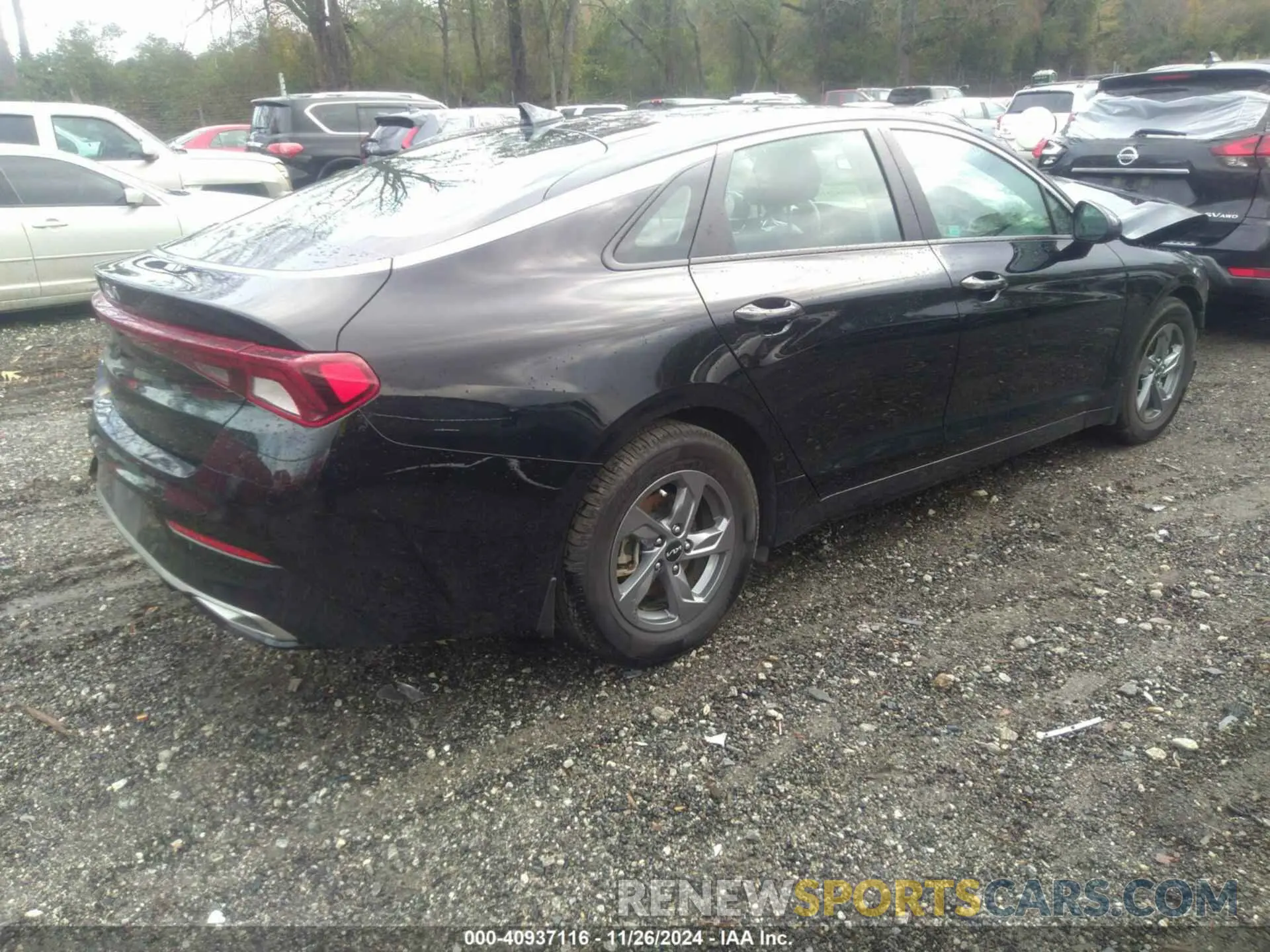4 Photograph of a damaged car 5XXG14J2XNG132143 KIA K5 2022