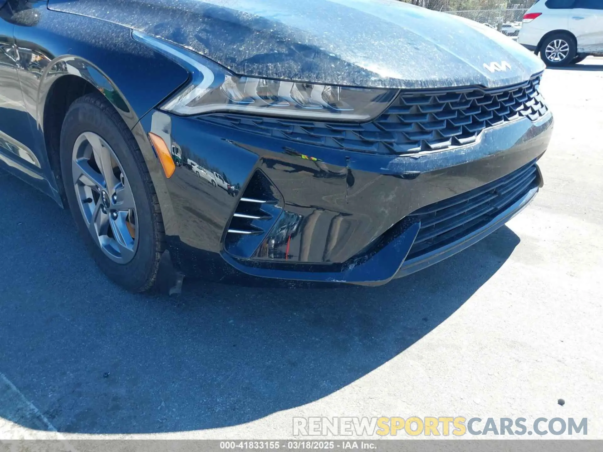 6 Photograph of a damaged car 5XXG14J2XNG139643 KIA K5 2022