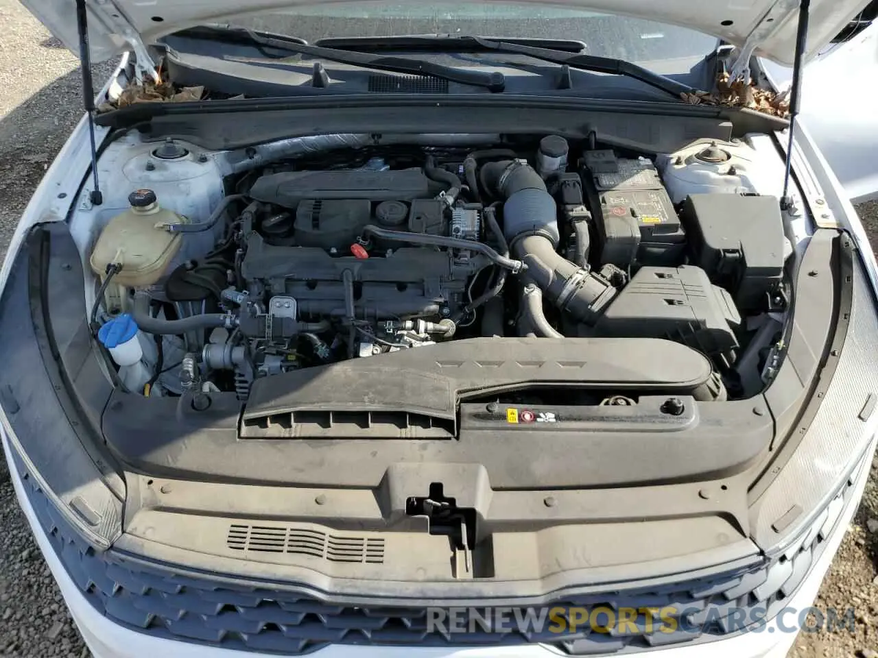 11 Photograph of a damaged car 5XXG14J2XNG141568 KIA K5 2022