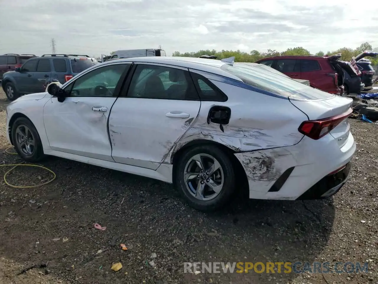 2 Photograph of a damaged car 5XXG14J2XNG141568 KIA K5 2022