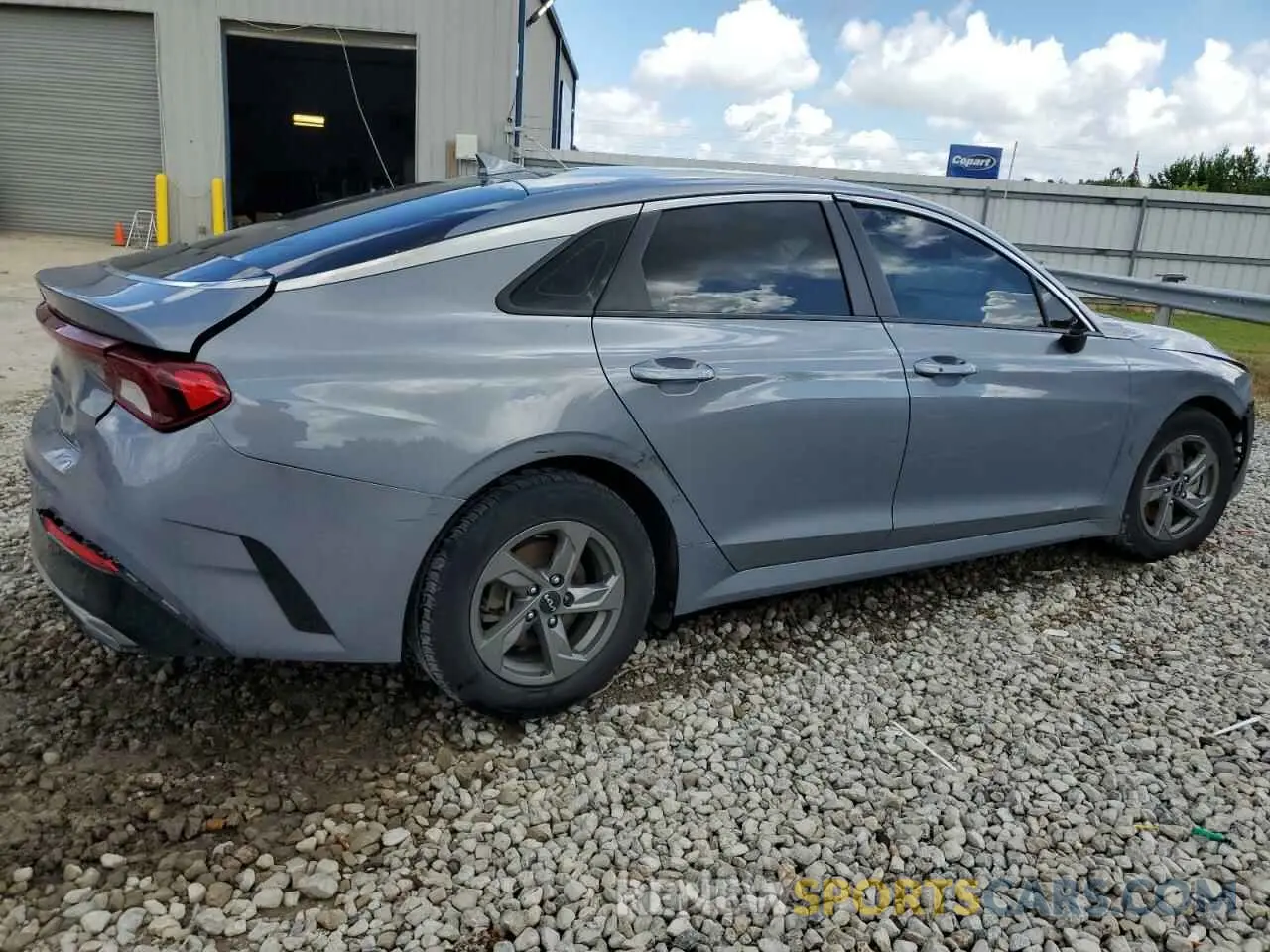 3 Photograph of a damaged car 5XXG14J2XNG150660 KIA K5 2022
