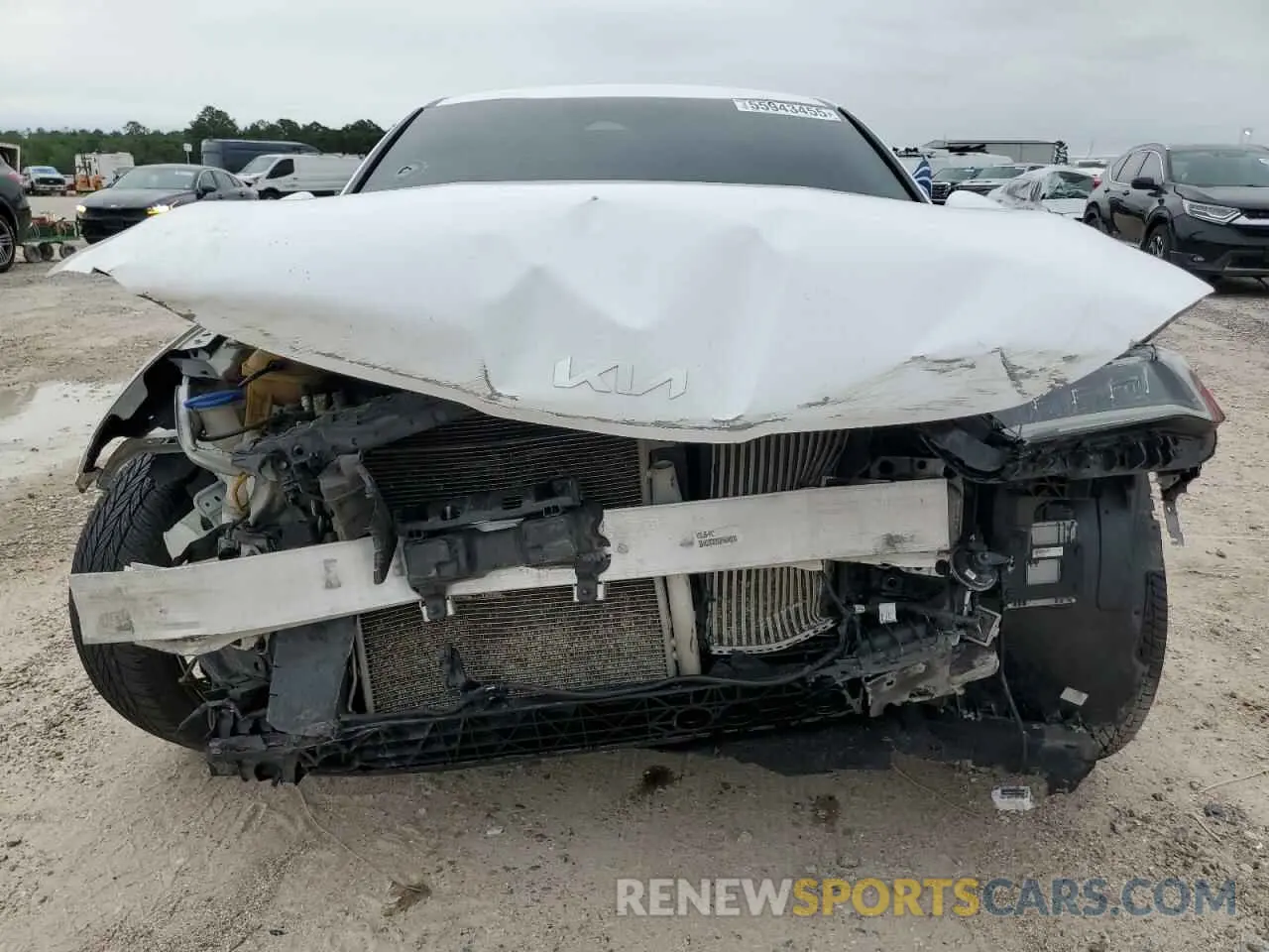 5 Photograph of a damaged car 5XXG24J22NG107752 KIA K5 2022
