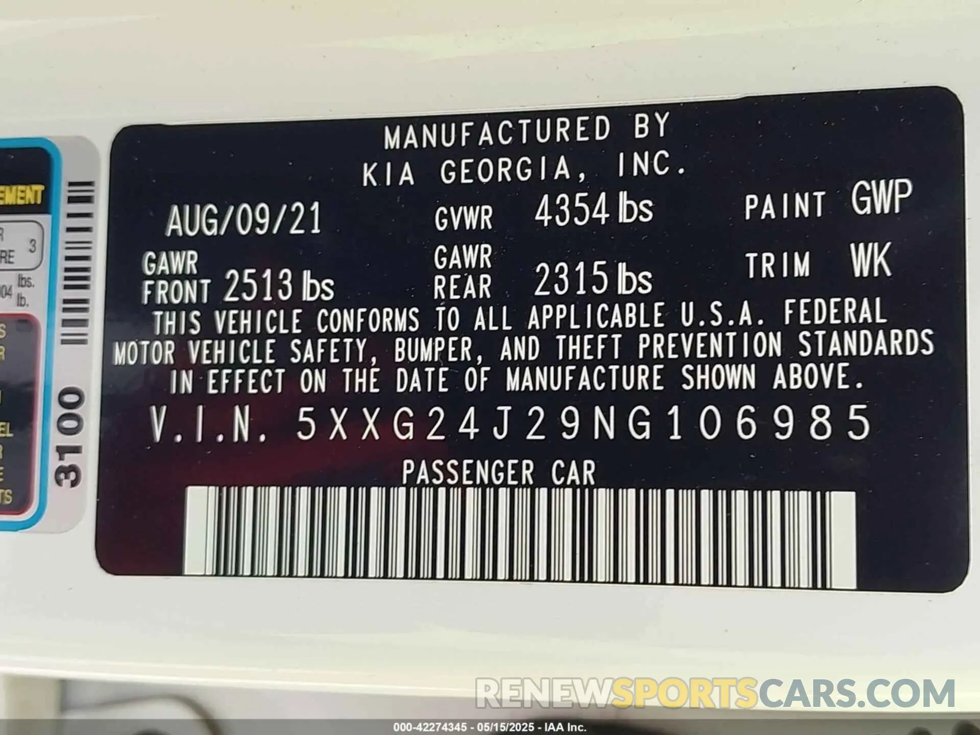 9 Photograph of a damaged car 5XXG24J29NG106985 KIA K5 2022