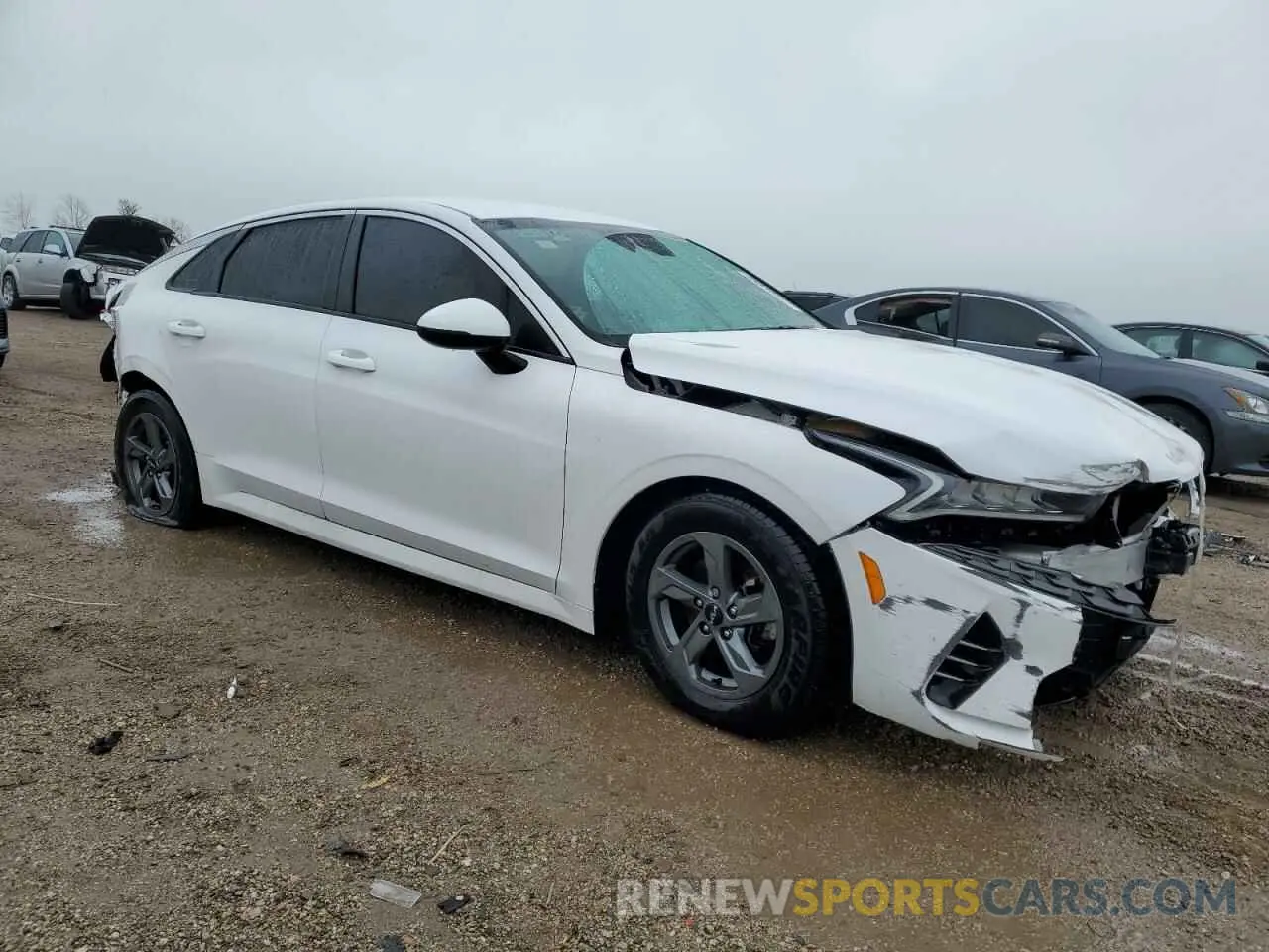 4 Photograph of a damaged car 5XXG24J2XNG088691 KIA K5 2022