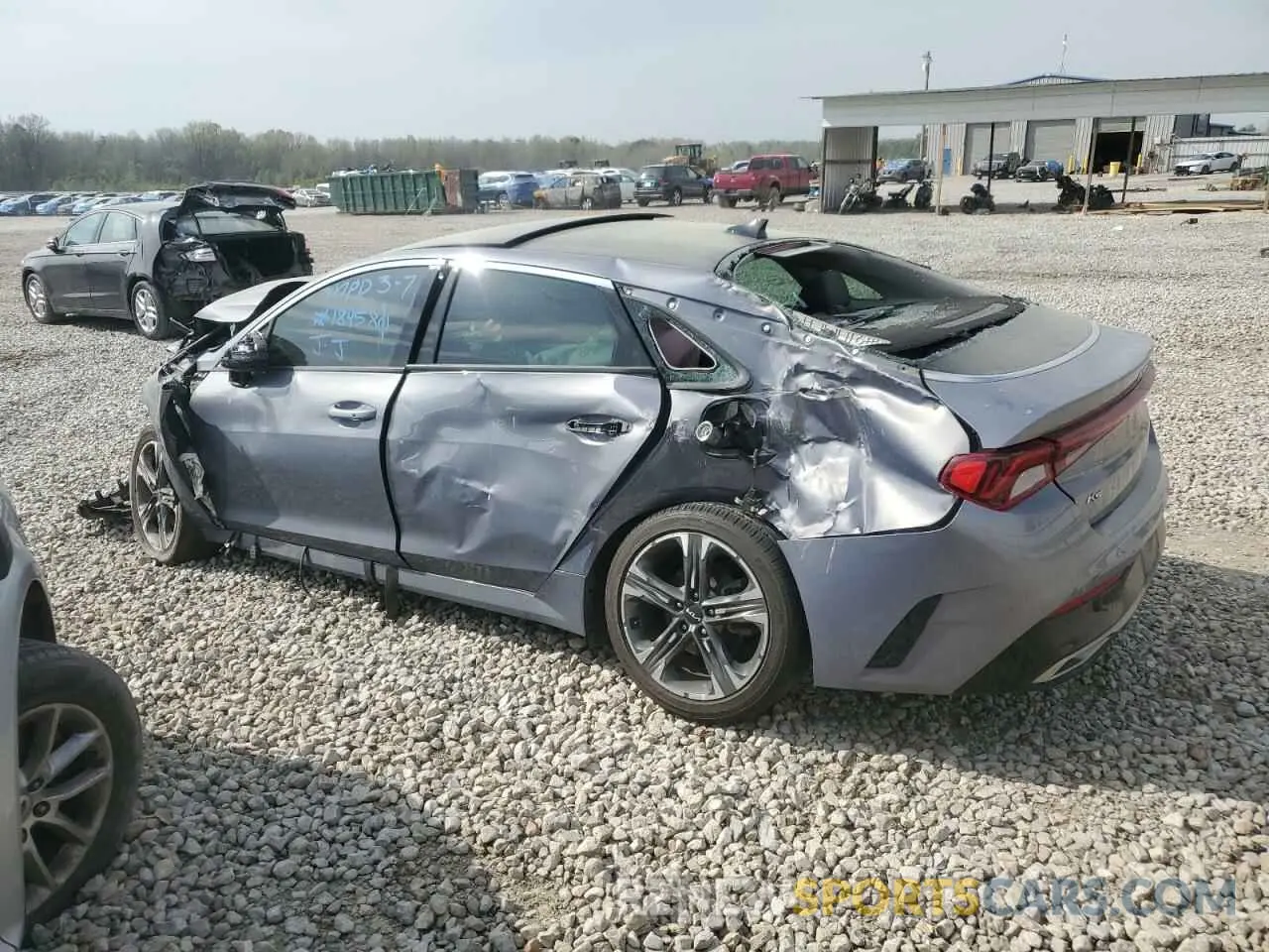 2 Photograph of a damaged car 5XXG34J20NG095596 KIA K5 2022