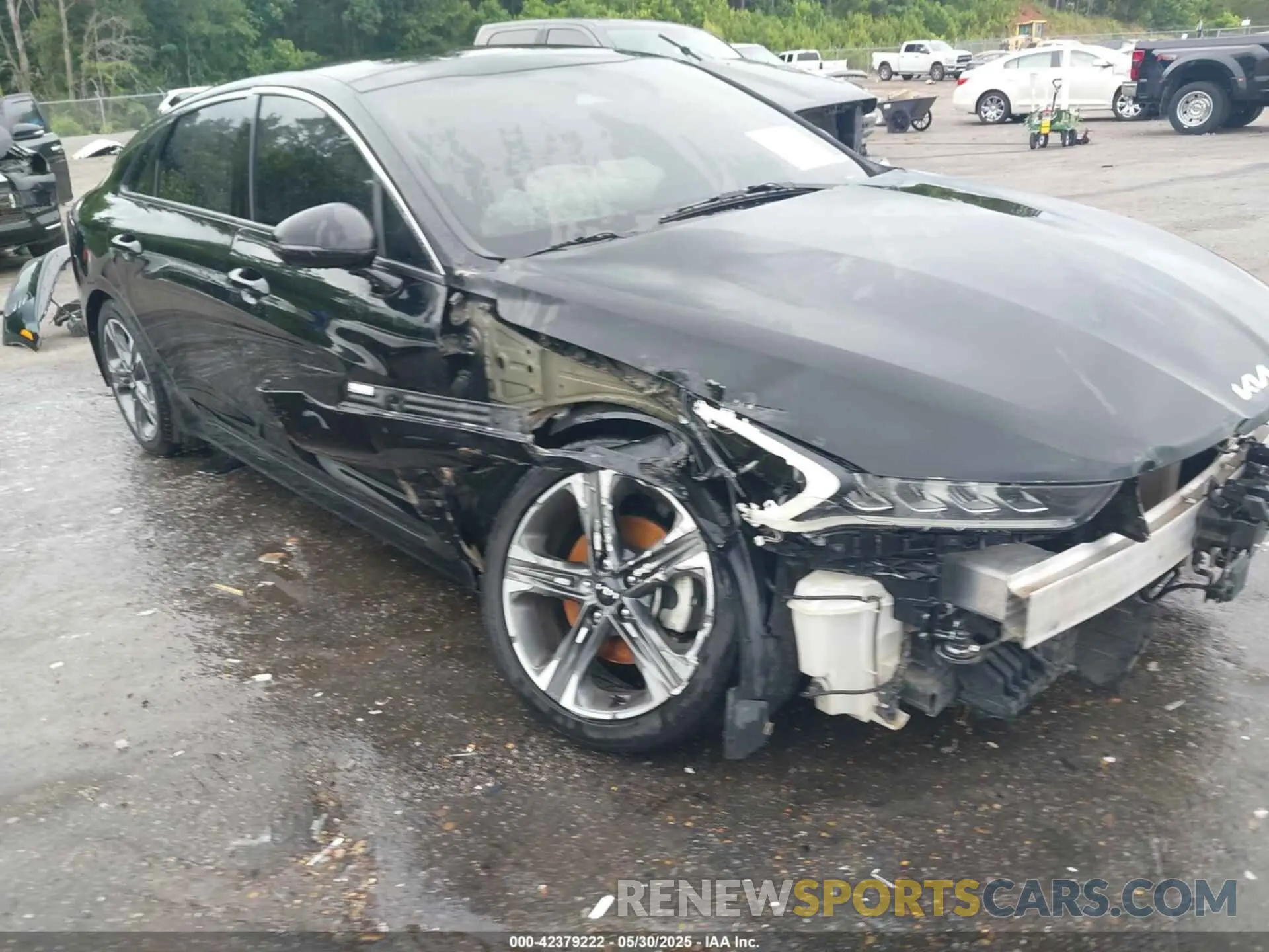 1 Photograph of a damaged car 5XXG34J20NG115779 KIA K5 2022