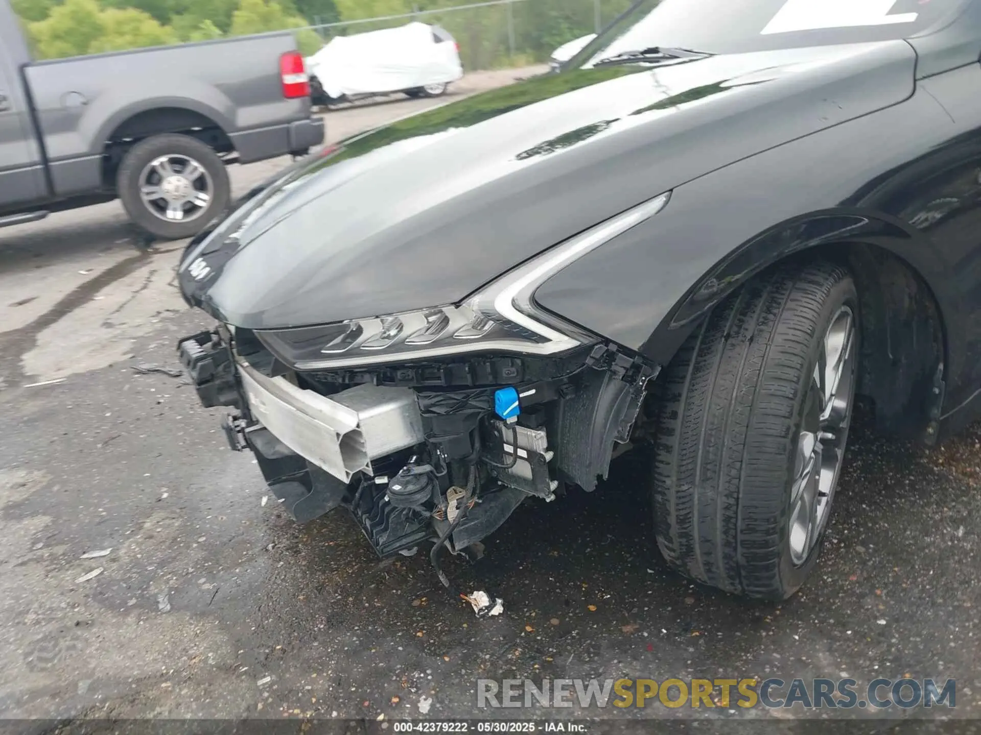 19 Photograph of a damaged car 5XXG34J20NG115779 KIA K5 2022