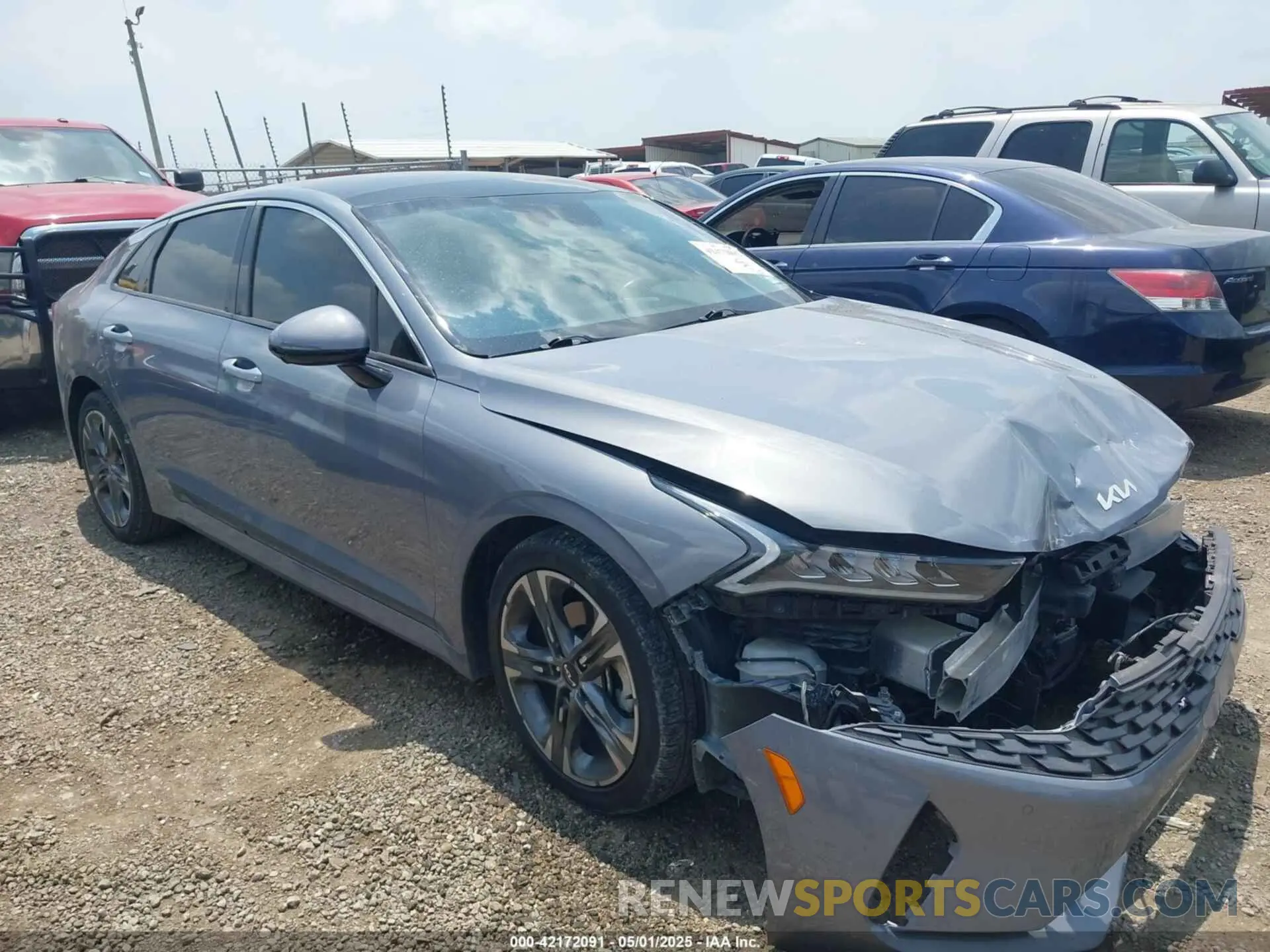 1 Photograph of a damaged car 5XXG34J21NG151822 KIA K5 2022