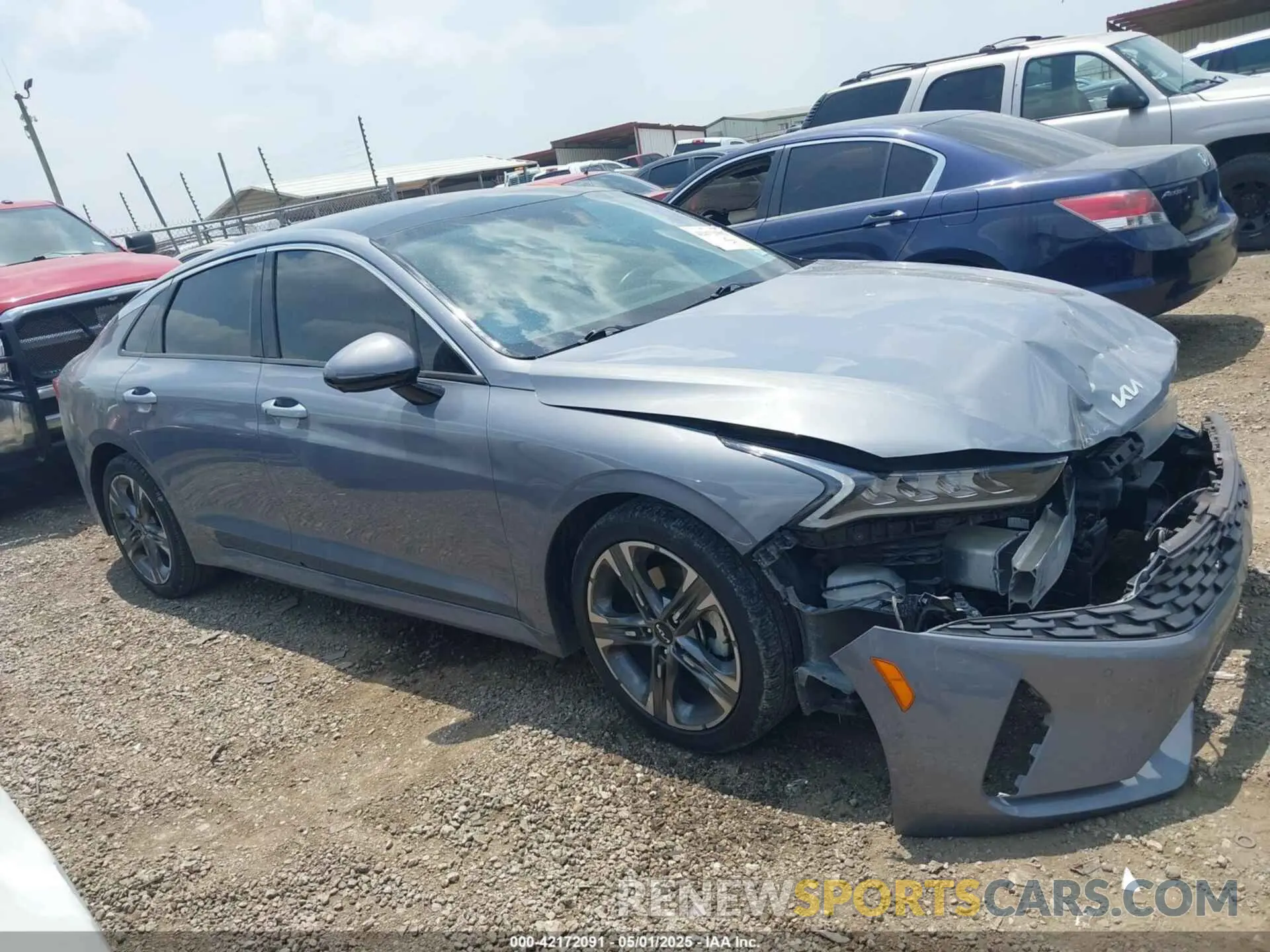13 Photograph of a damaged car 5XXG34J21NG151822 KIA K5 2022