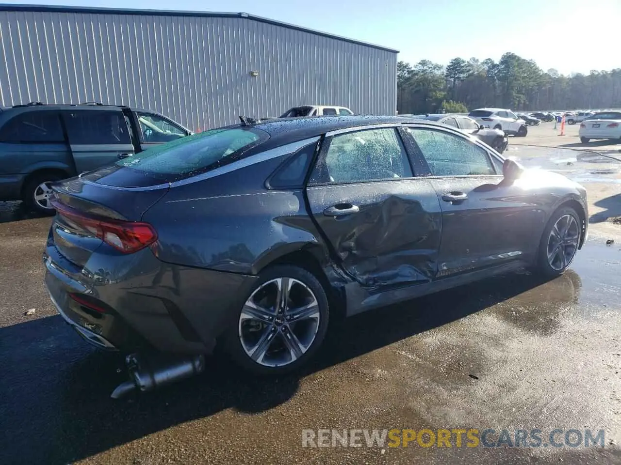 3 Photograph of a damaged car 5XXG34J25NG161298 KIA K5 2022