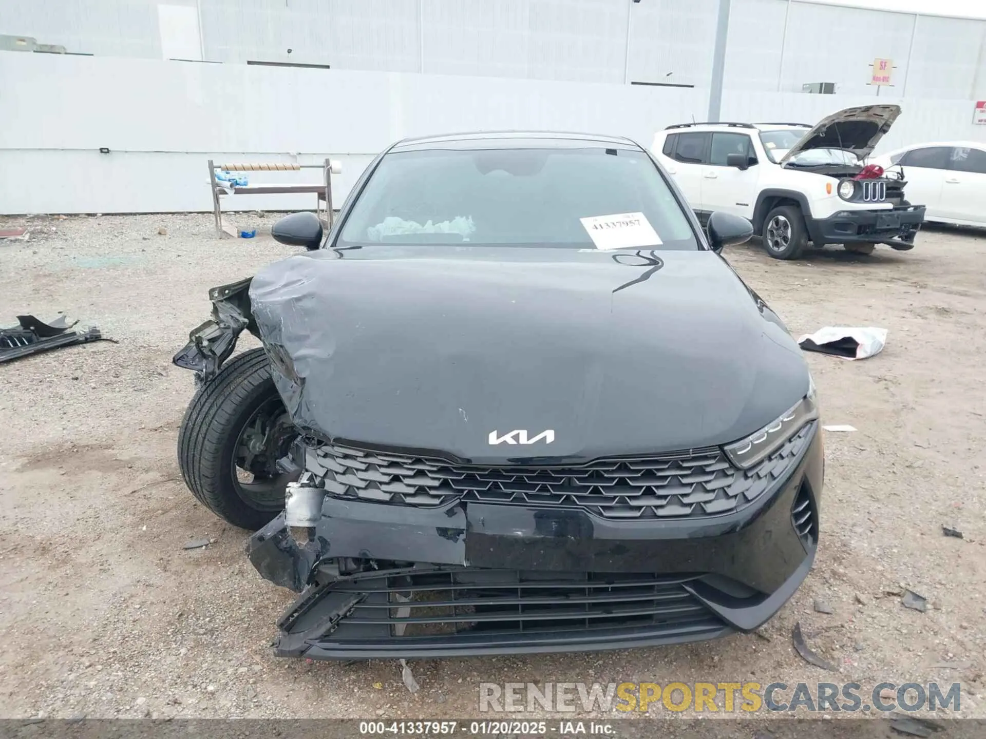 13 Photograph of a damaged car 5XXG34J28NG089755 KIA K5 2022