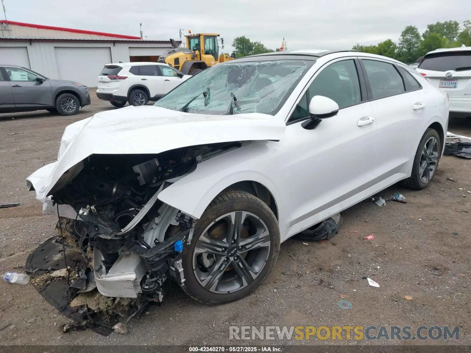 2 Photograph of a damaged car 5XXG34J28NG105792 KIA K5 2022