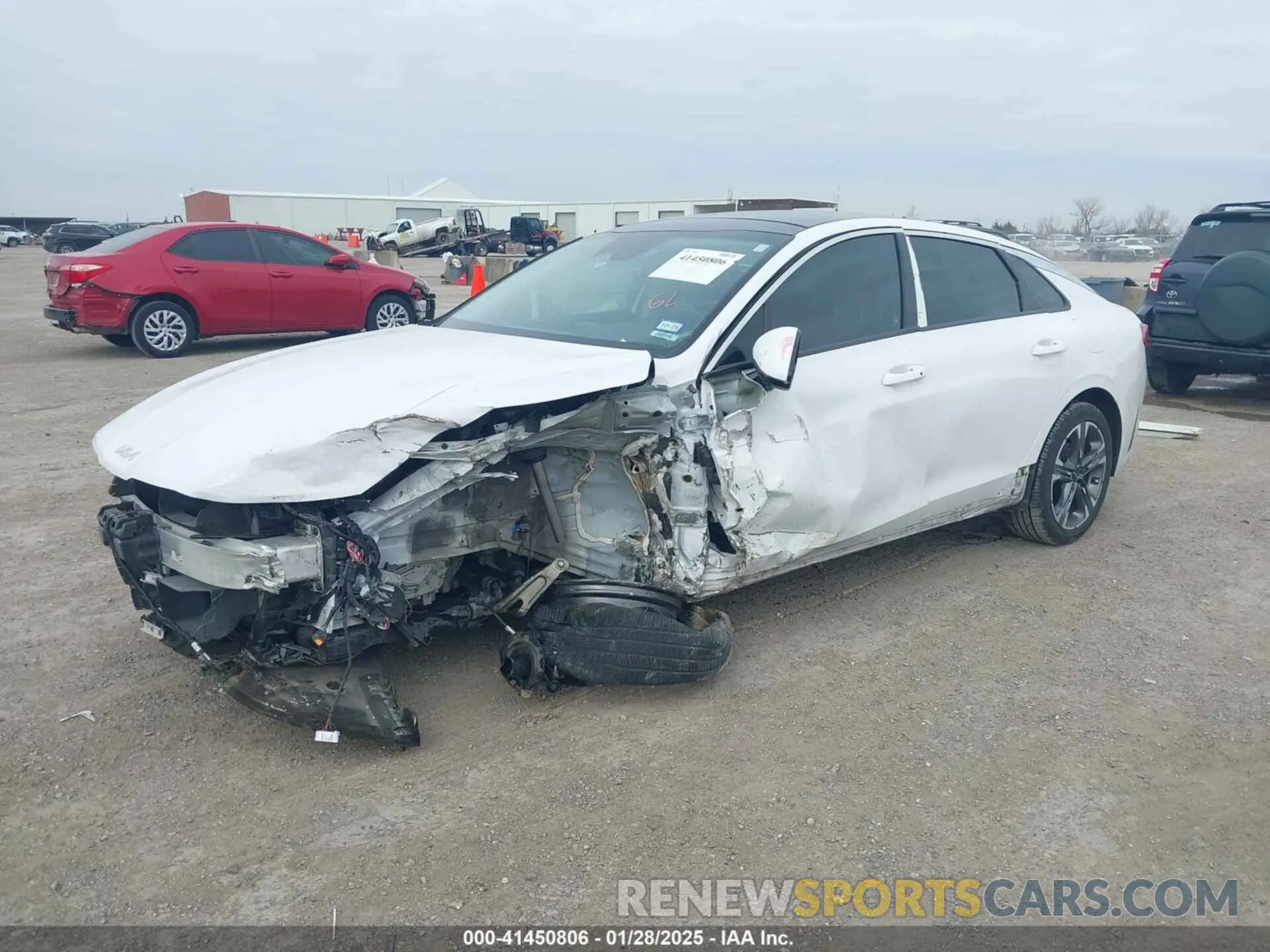 2 Photograph of a damaged car 5XXG34J28NG123726 KIA K5 2022