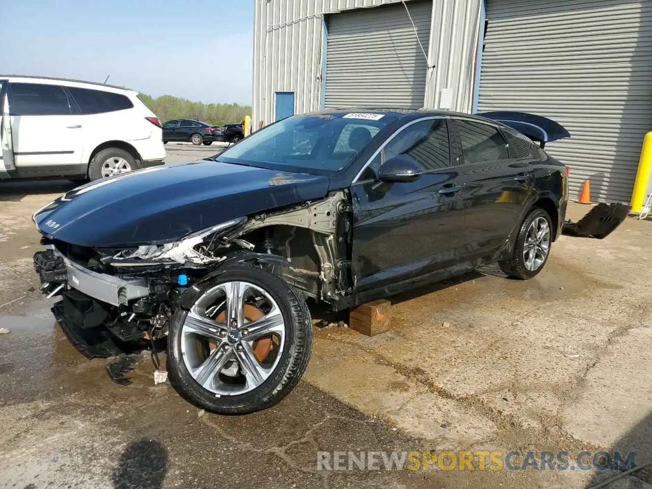 1 Photograph of a damaged car 5XXG34J29NG158534 KIA K5 2022