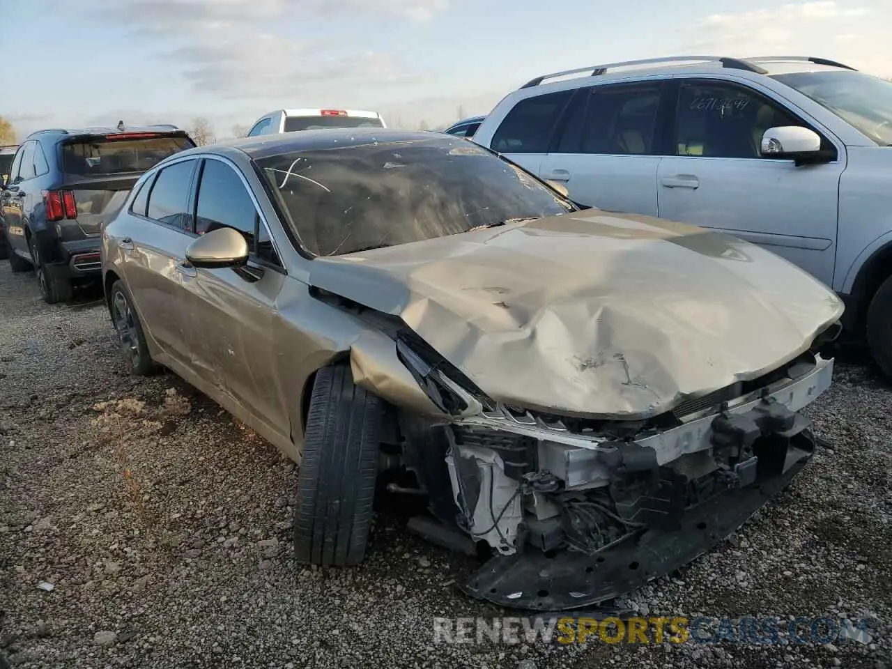 4 Photograph of a damaged car 5XXG34J2XNG096979 KIA K5 2022