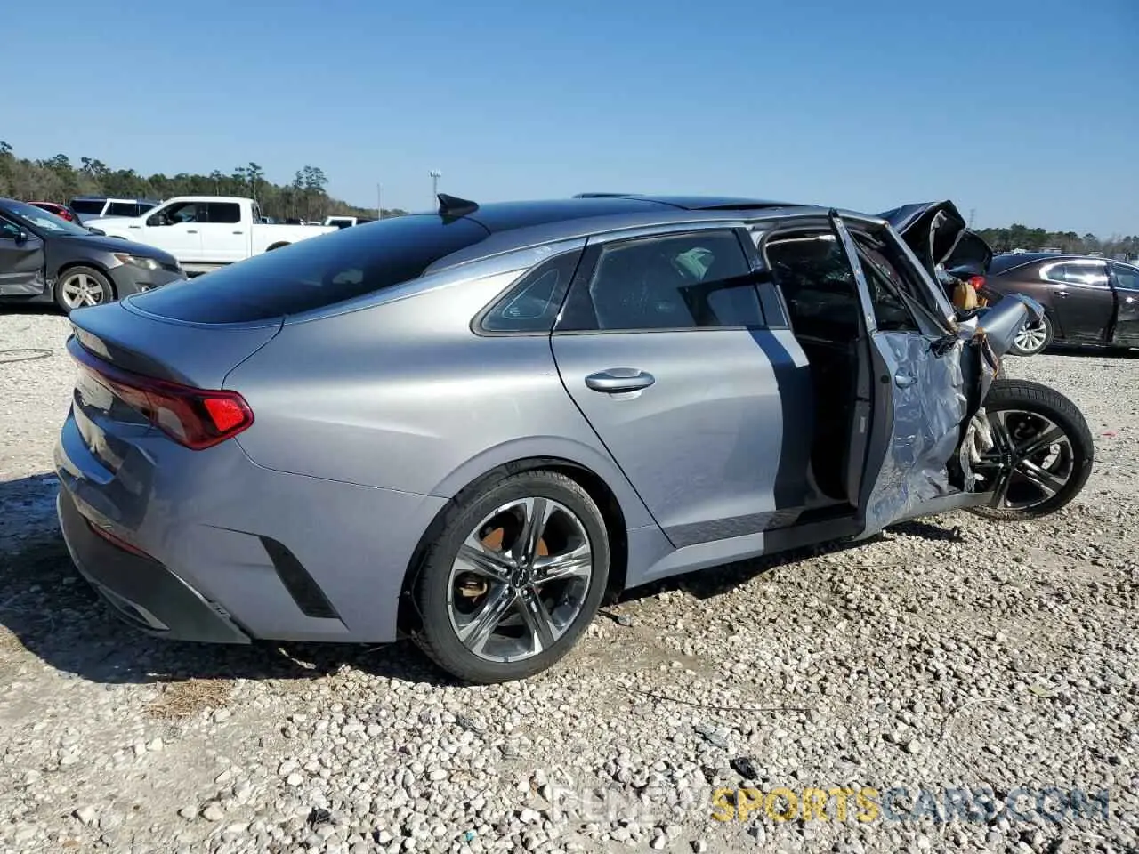 3 Photograph of a damaged car 5XXG34J2XNG126921 KIA K5 2022