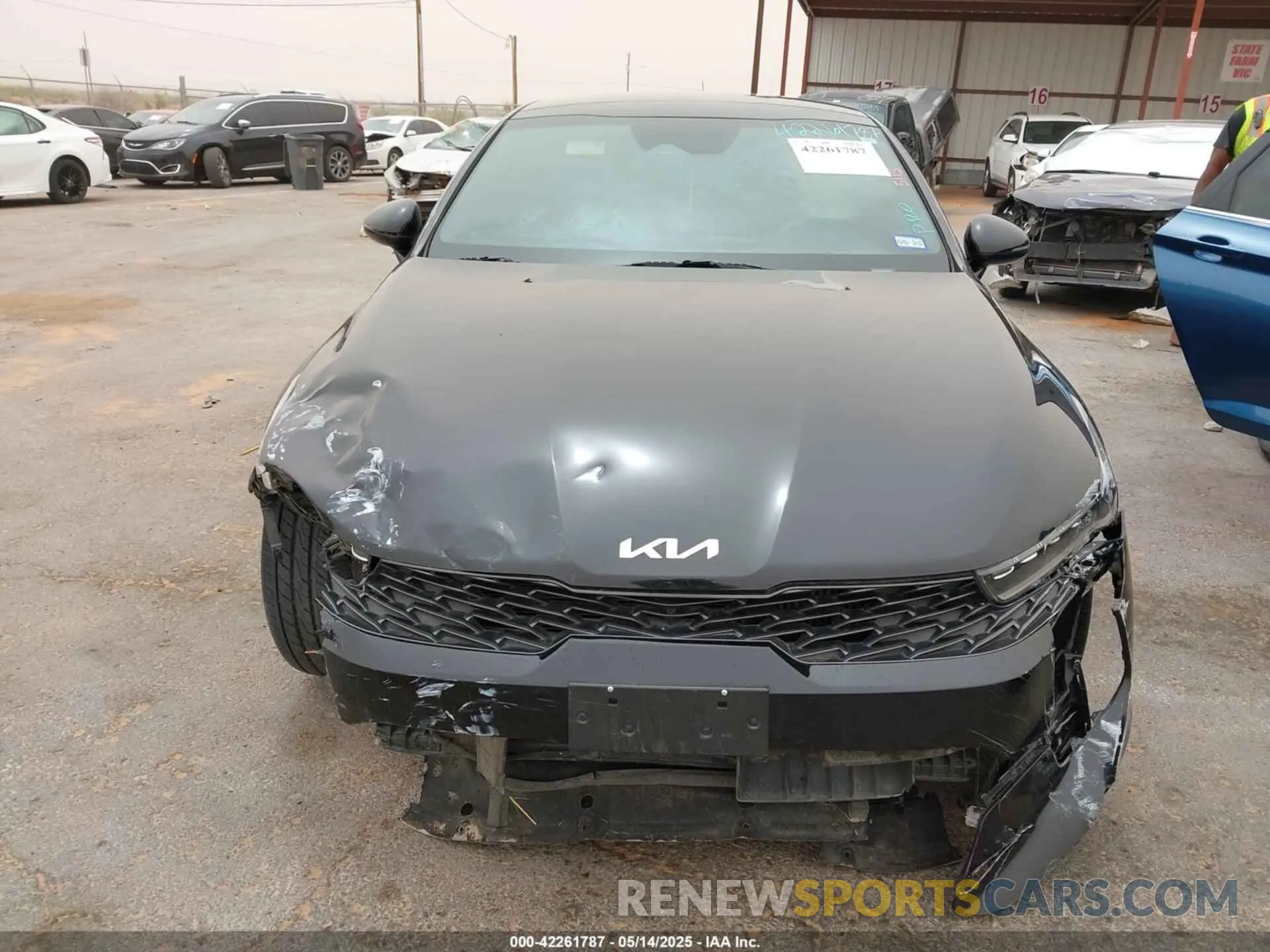 12 Photograph of a damaged car 5XXG44J83NG154125 KIA K5 2022