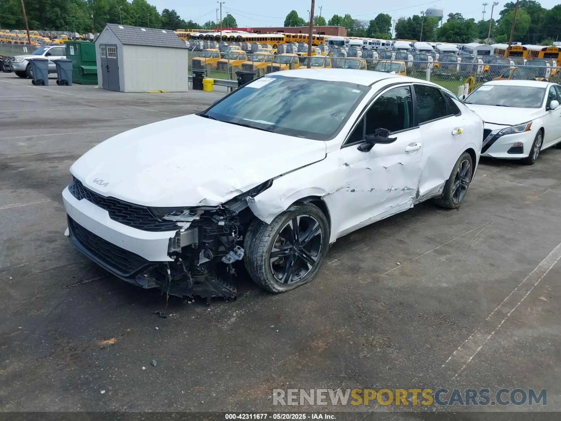 2 Photograph of a damaged car 5XXG64J20NG091006 KIA K5 2022