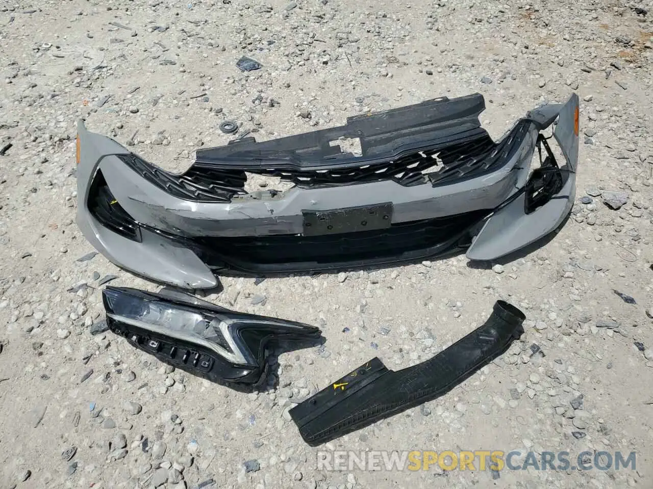 12 Photograph of a damaged car 5XXG64J20NG131570 KIA K5 2022