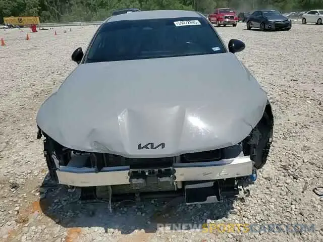 14 Photograph of a damaged car 5XXG64J20NG131570 KIA K5 2022