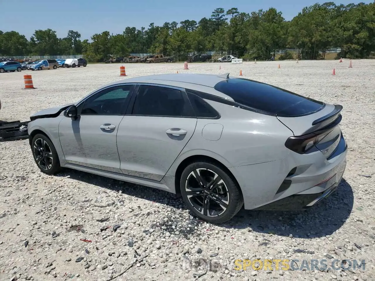 2 Photograph of a damaged car 5XXG64J20NG131570 KIA K5 2022