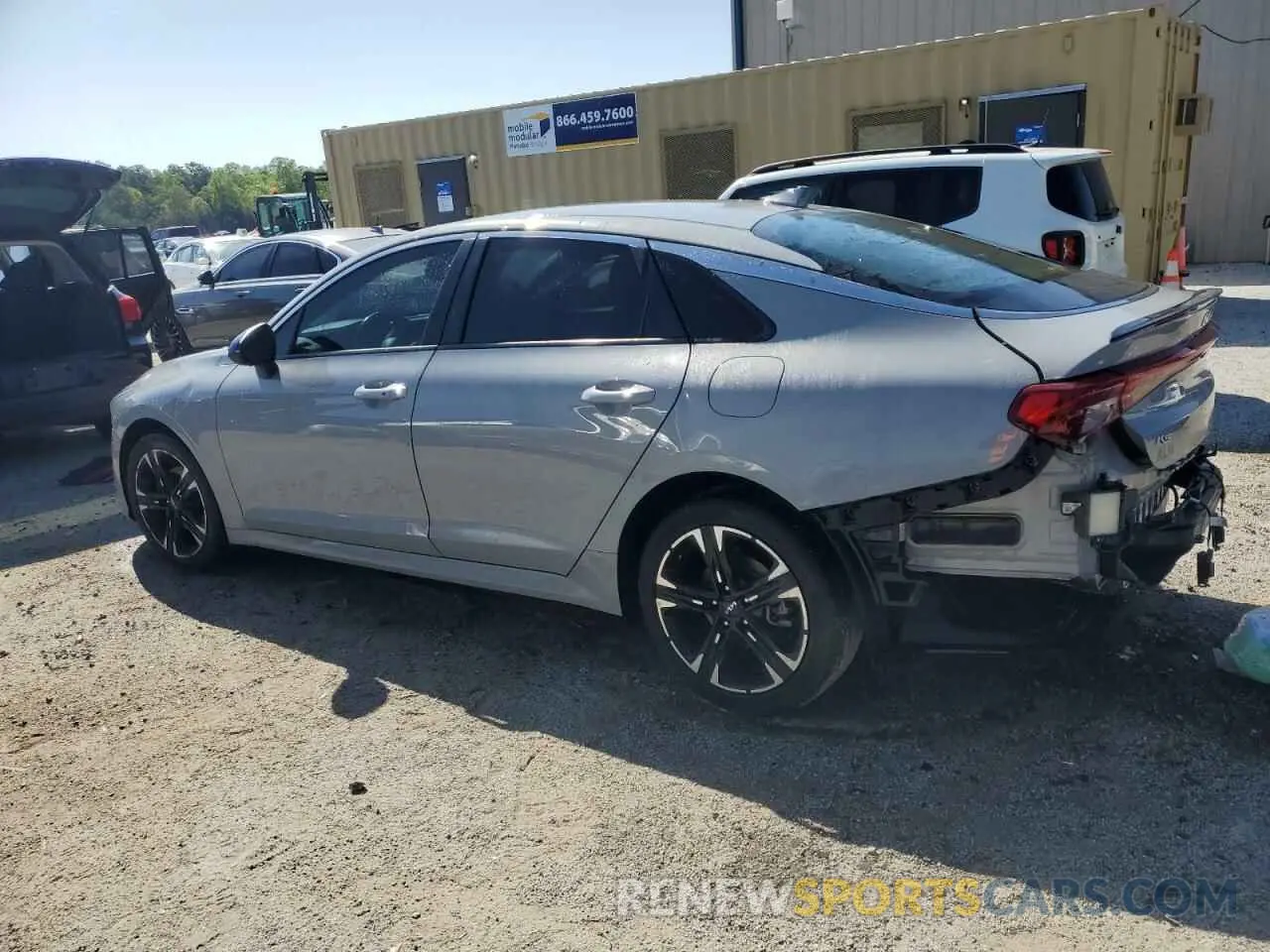 2 Photograph of a damaged car 5XXG64J20NG146554 KIA K5 2022