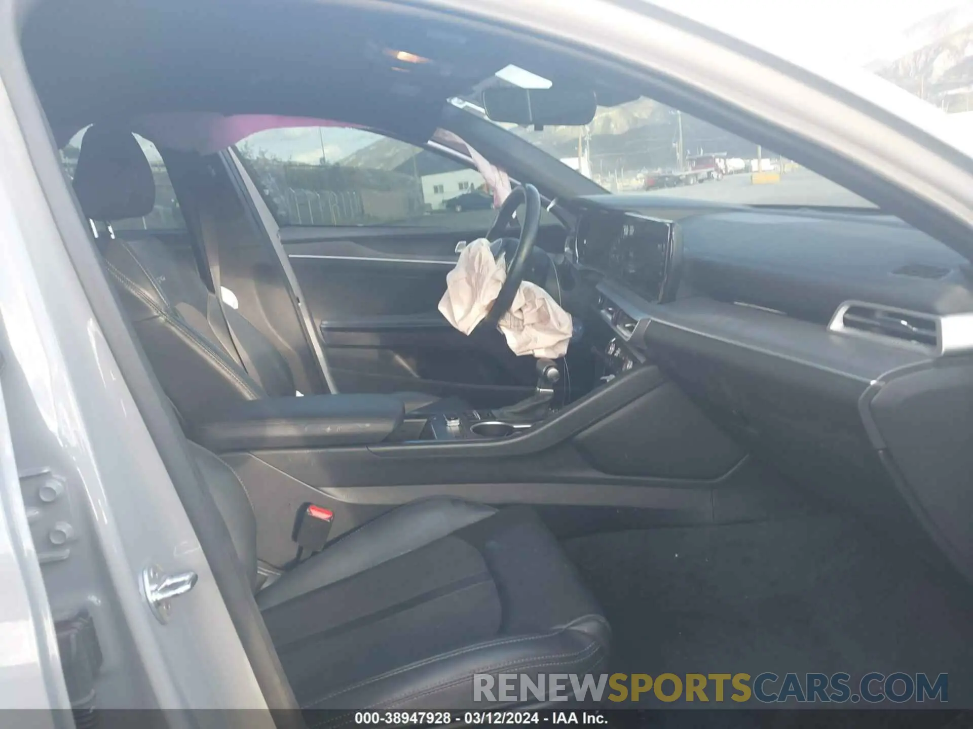 5 Photograph of a damaged car 5XXG64J20NG153374 KIA K5 2022