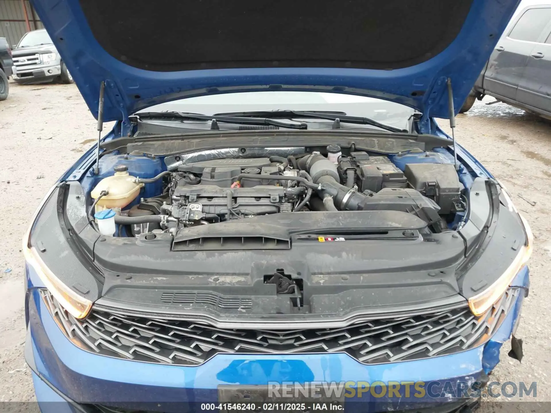 10 Photograph of a damaged car 5XXG64J20NG158607 KIA K5 2022