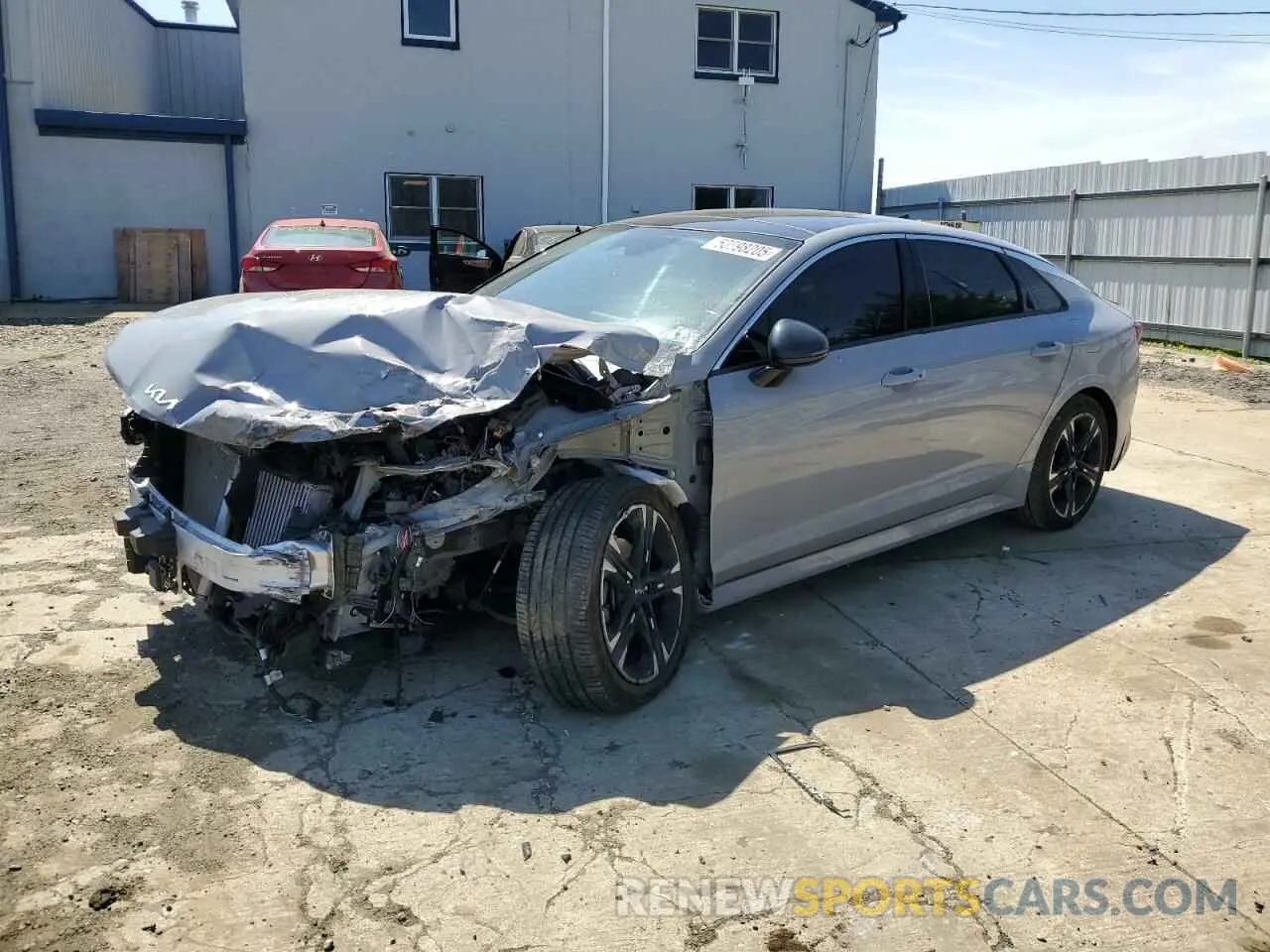 1 Photograph of a damaged car 5XXG64J21NG097347 KIA K5 2022