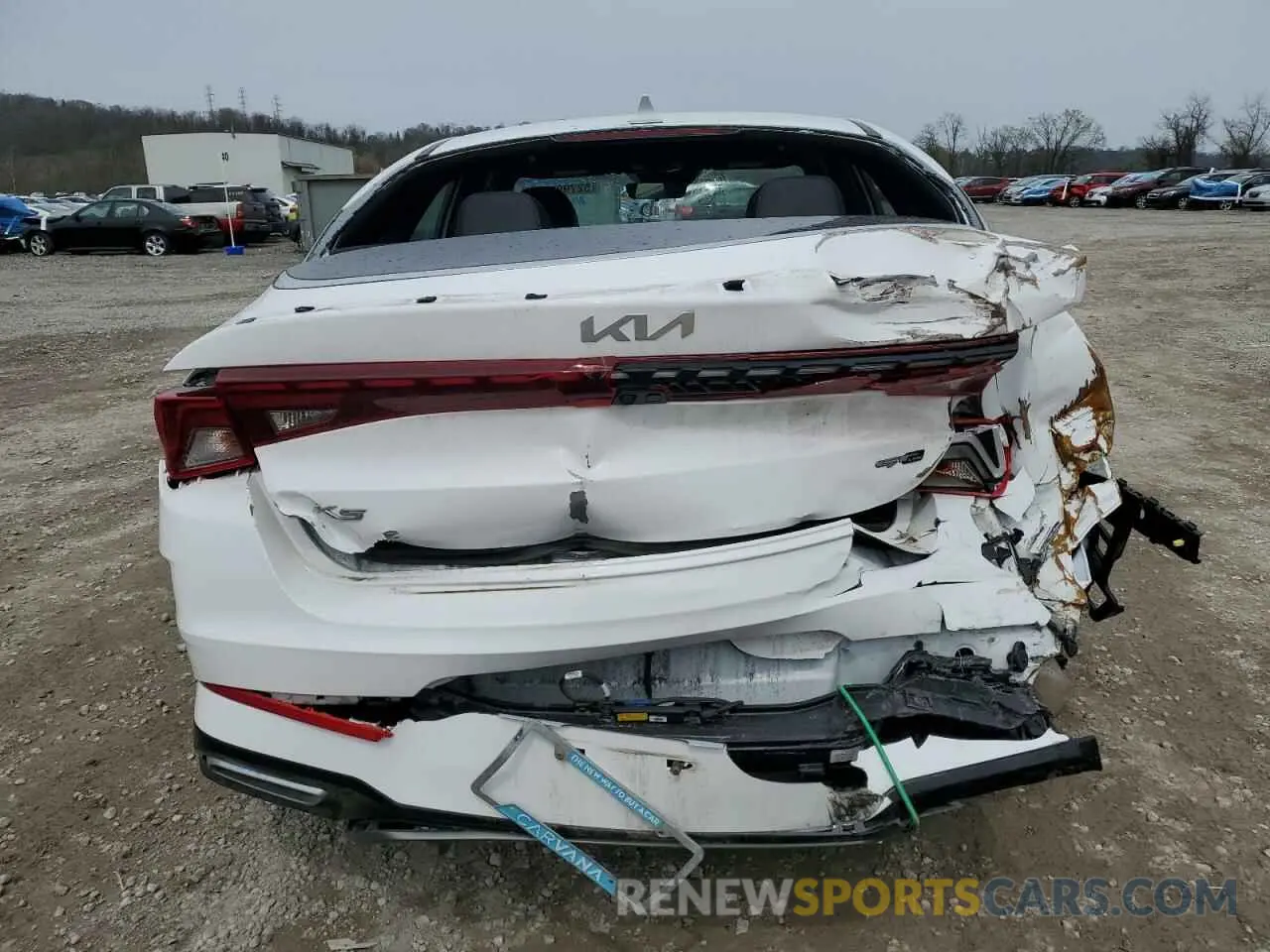 6 Photograph of a damaged car 5XXG64J21NG125096 KIA K5 2022