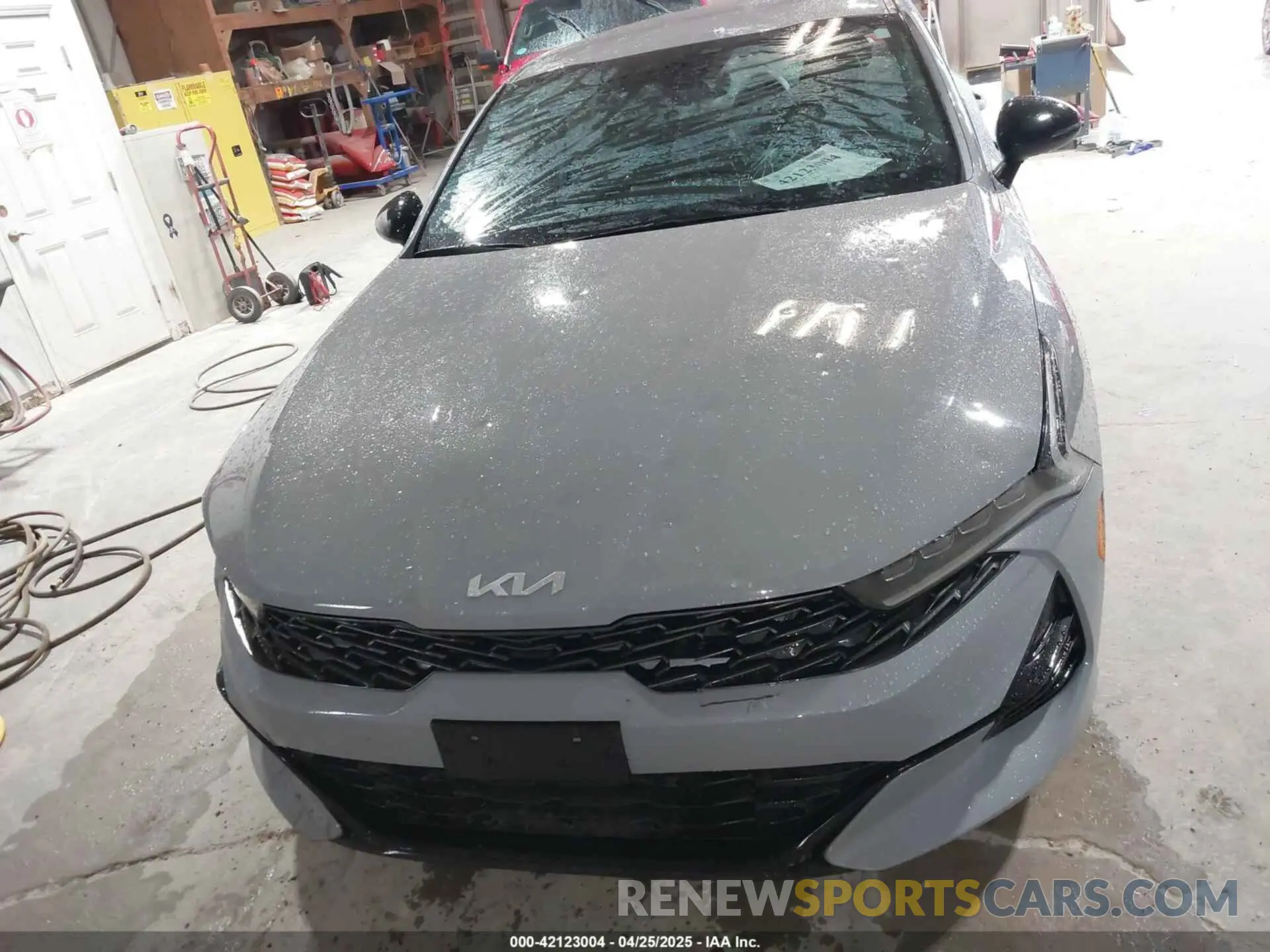 12 Photograph of a damaged car 5XXG64J21NG154551 KIA K5 2022