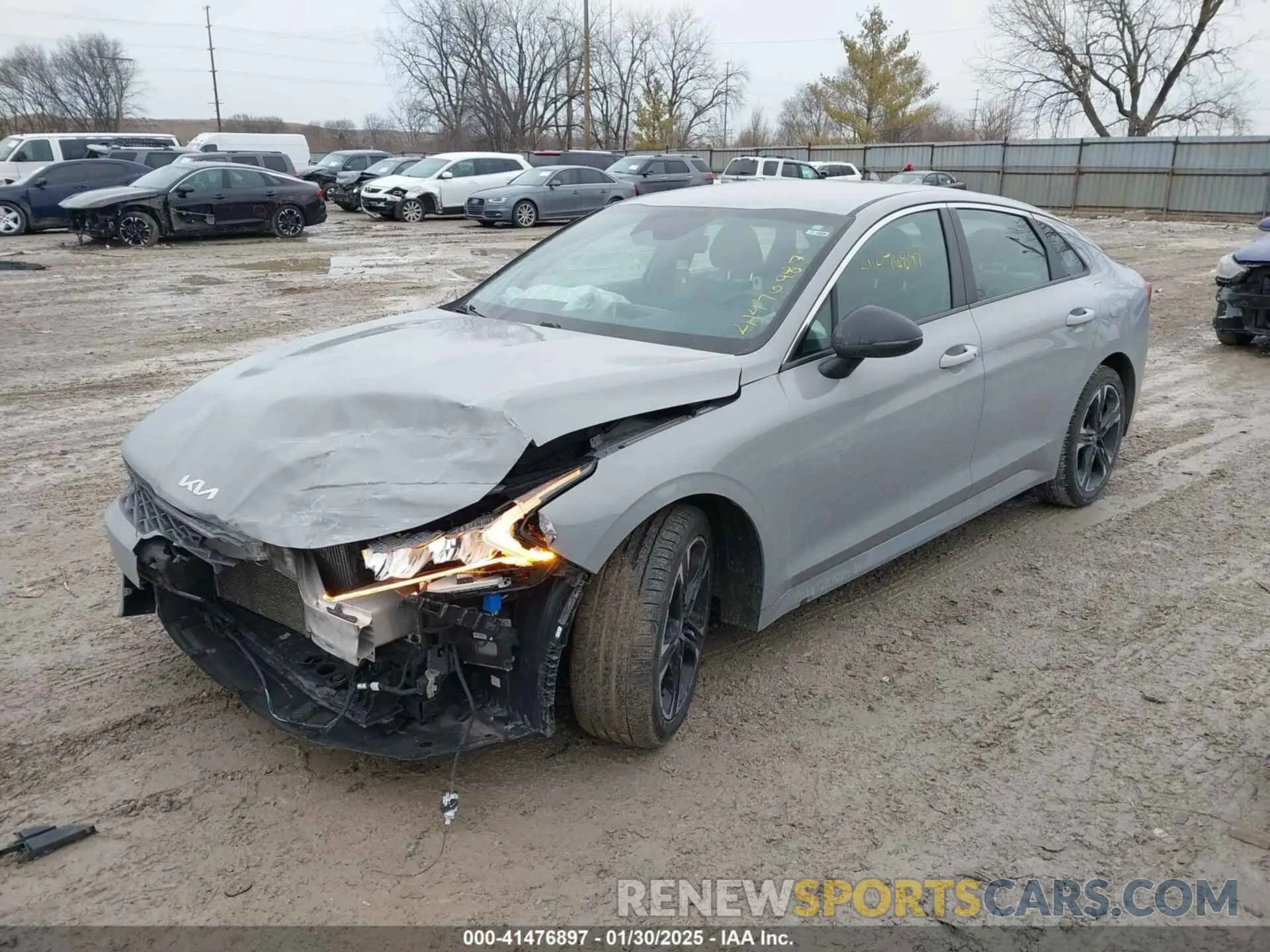 2 Photograph of a damaged car 5XXG64J22NG144658 KIA K5 2022