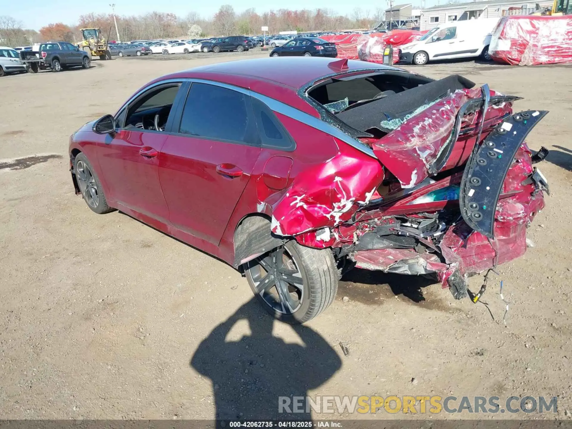 3 Photograph of a damaged car 5XXG64J22NG150511 KIA K5 2022