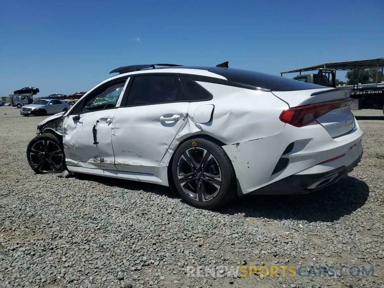2 Photograph of a damaged car 5XXG64J22NG156048 KIA K5 2022