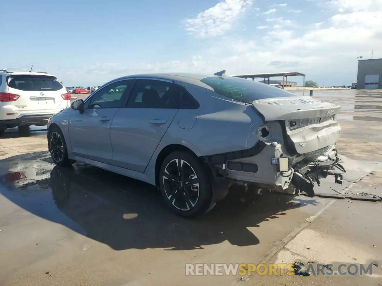 2 Photograph of a damaged car 5XXG64J23NG164126 KIA K5 2022