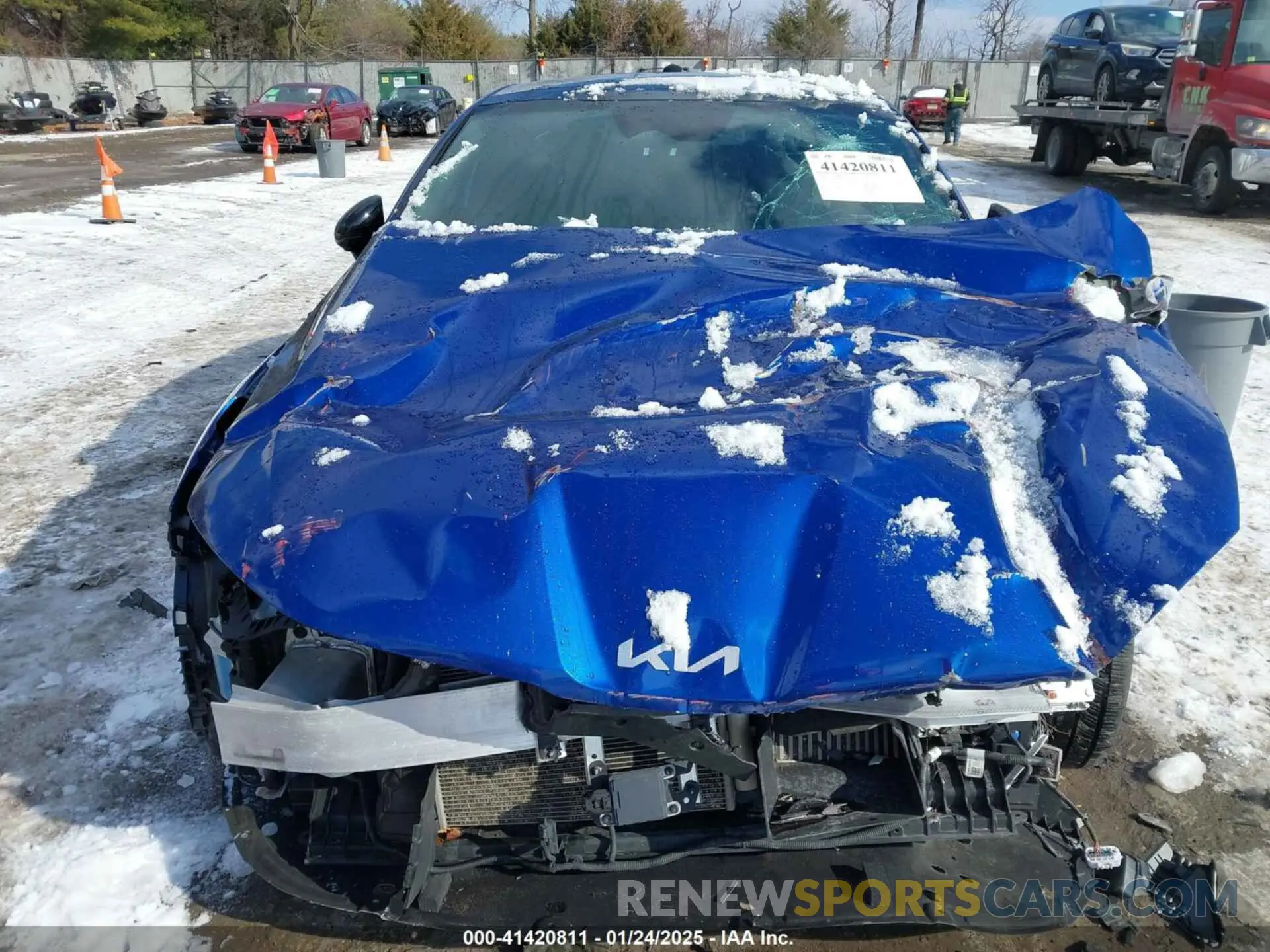 12 Photograph of a damaged car 5XXG64J24NG093051 KIA K5 2022
