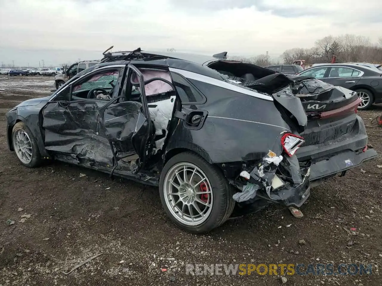 2 Photograph of a damaged car 5XXG64J24NG115887 KIA K5 2022