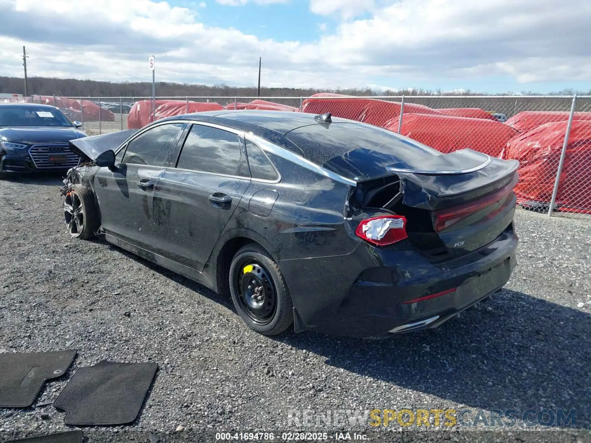 3 Photograph of a damaged car 5XXG64J24NG129630 KIA K5 2022
