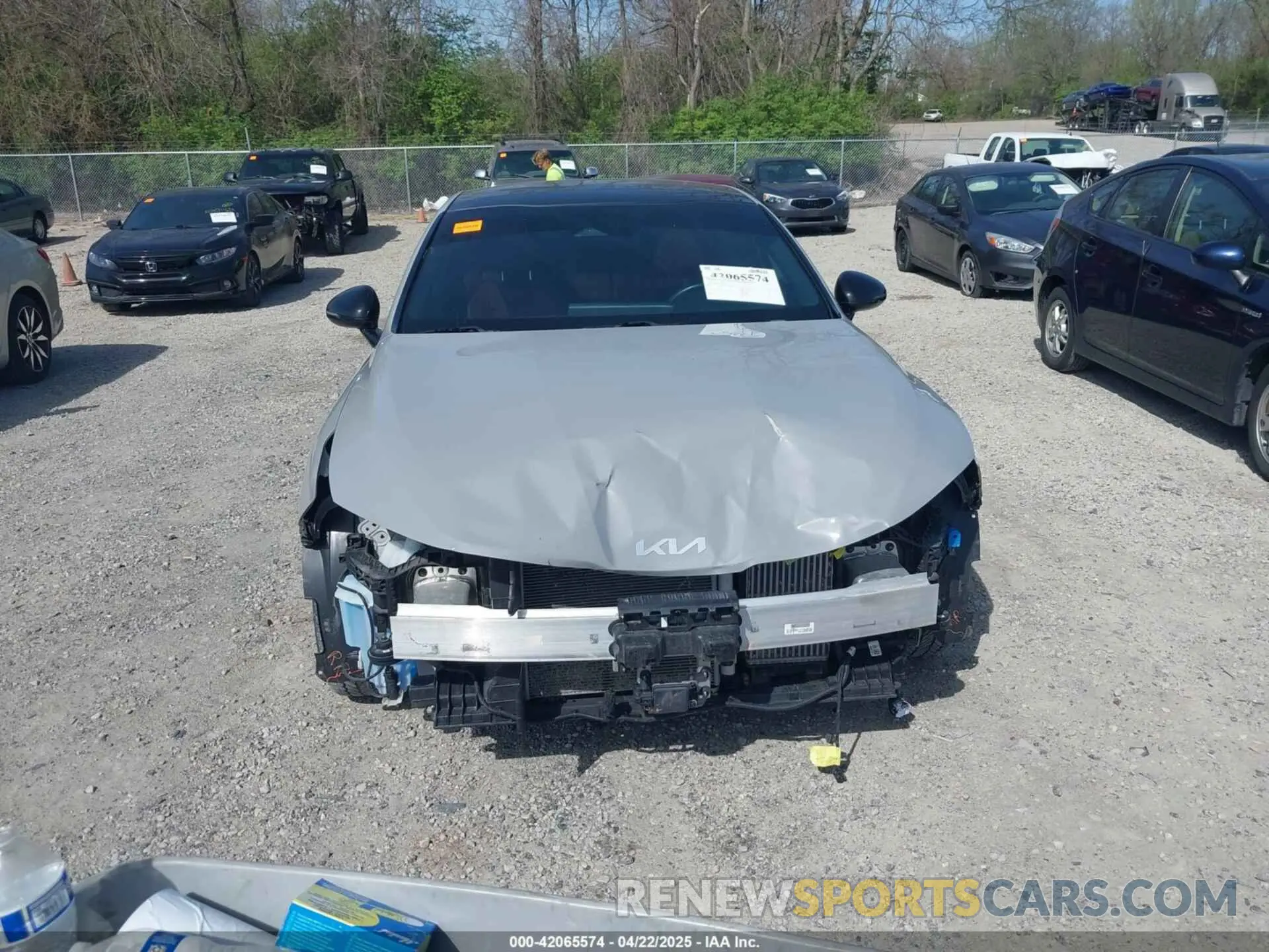 13 Photograph of a damaged car 5XXG64J25NG102257 KIA K5 2022
