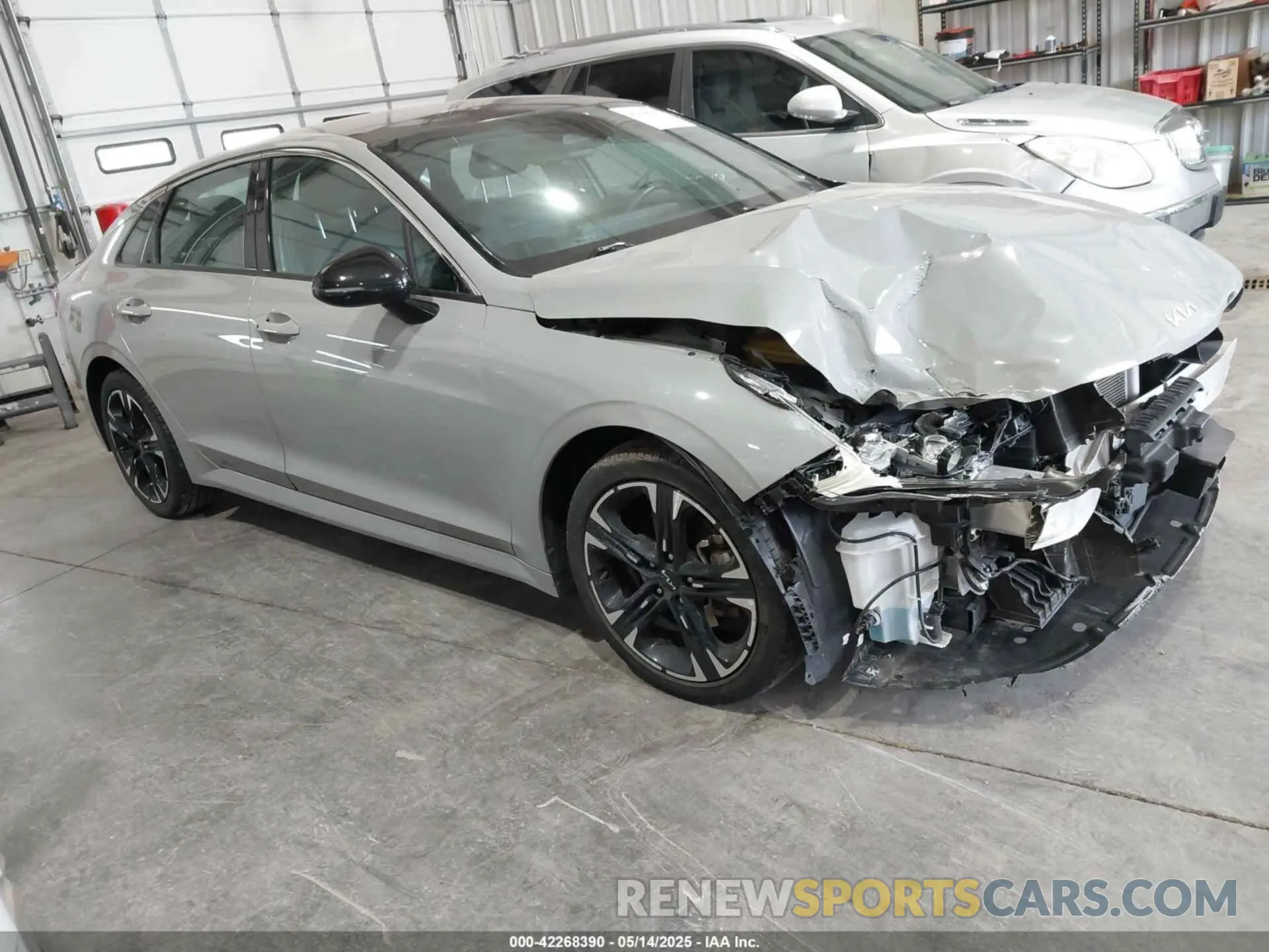 1 Photograph of a damaged car 5XXG64J25NG110049 KIA K5 2022