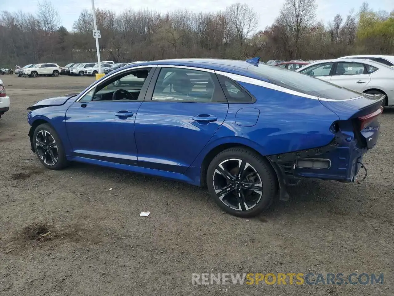 2 Photograph of a damaged car 5XXG64J26NG117043 KIA K5 2022