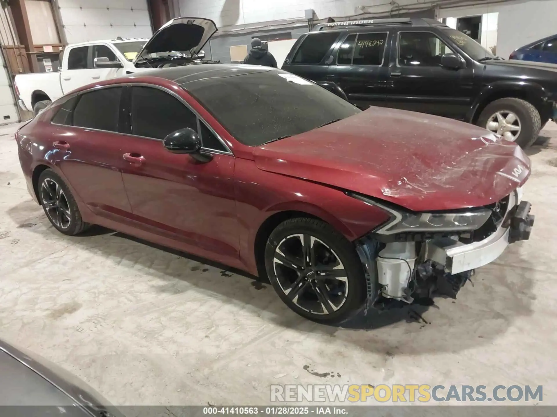 1 Photograph of a damaged car 5XXG64J26NG132254 KIA K5 2022